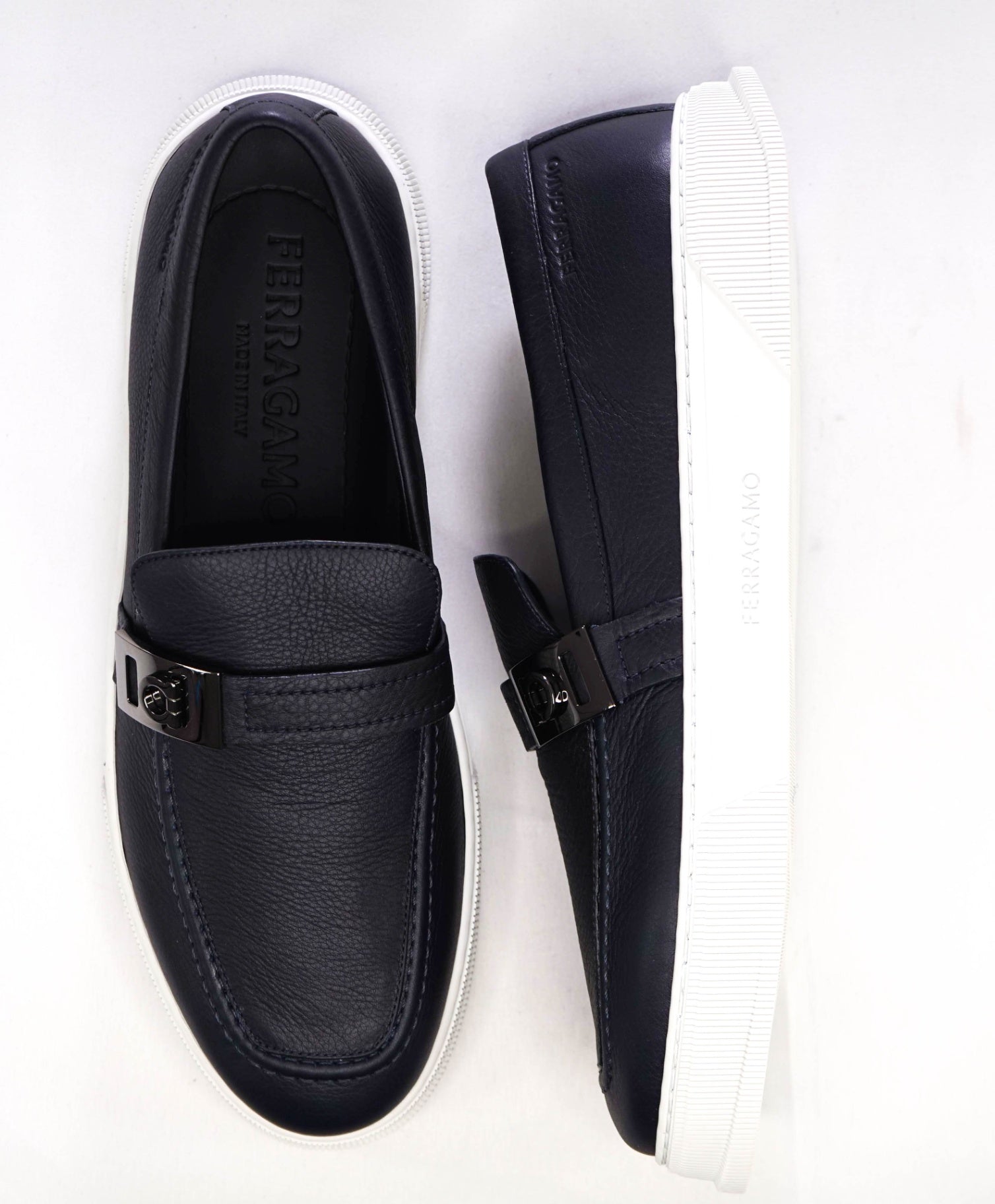 $895 FERRAGAMO Hybrid Sneaker With Hug buckle Navy Blue 12 M