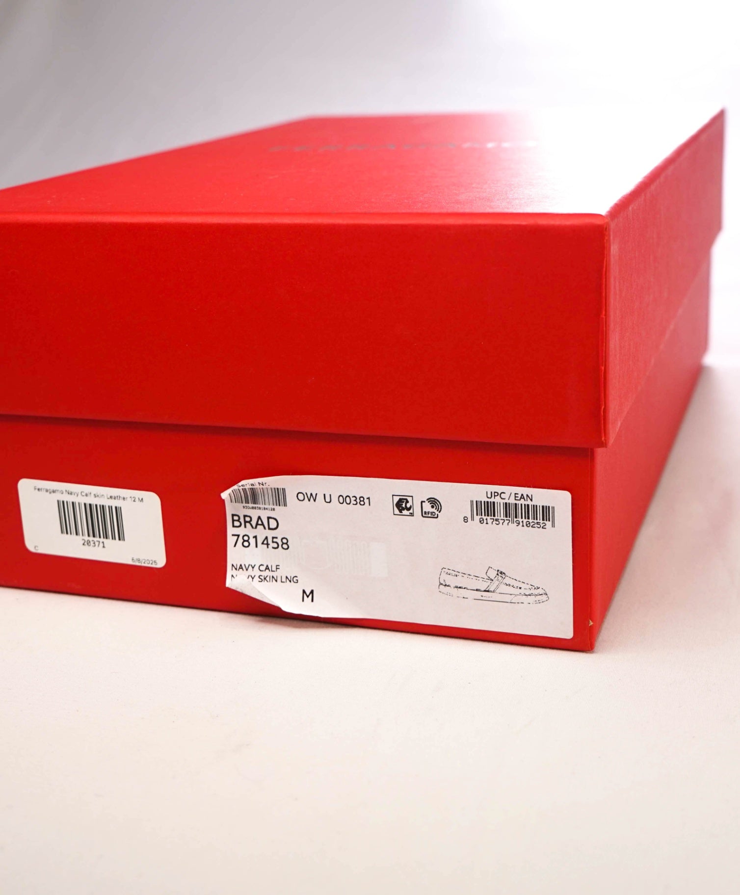 $895 FERRAGAMO Hybrid Sneaker With Hug buckle Navy Blue 12 M