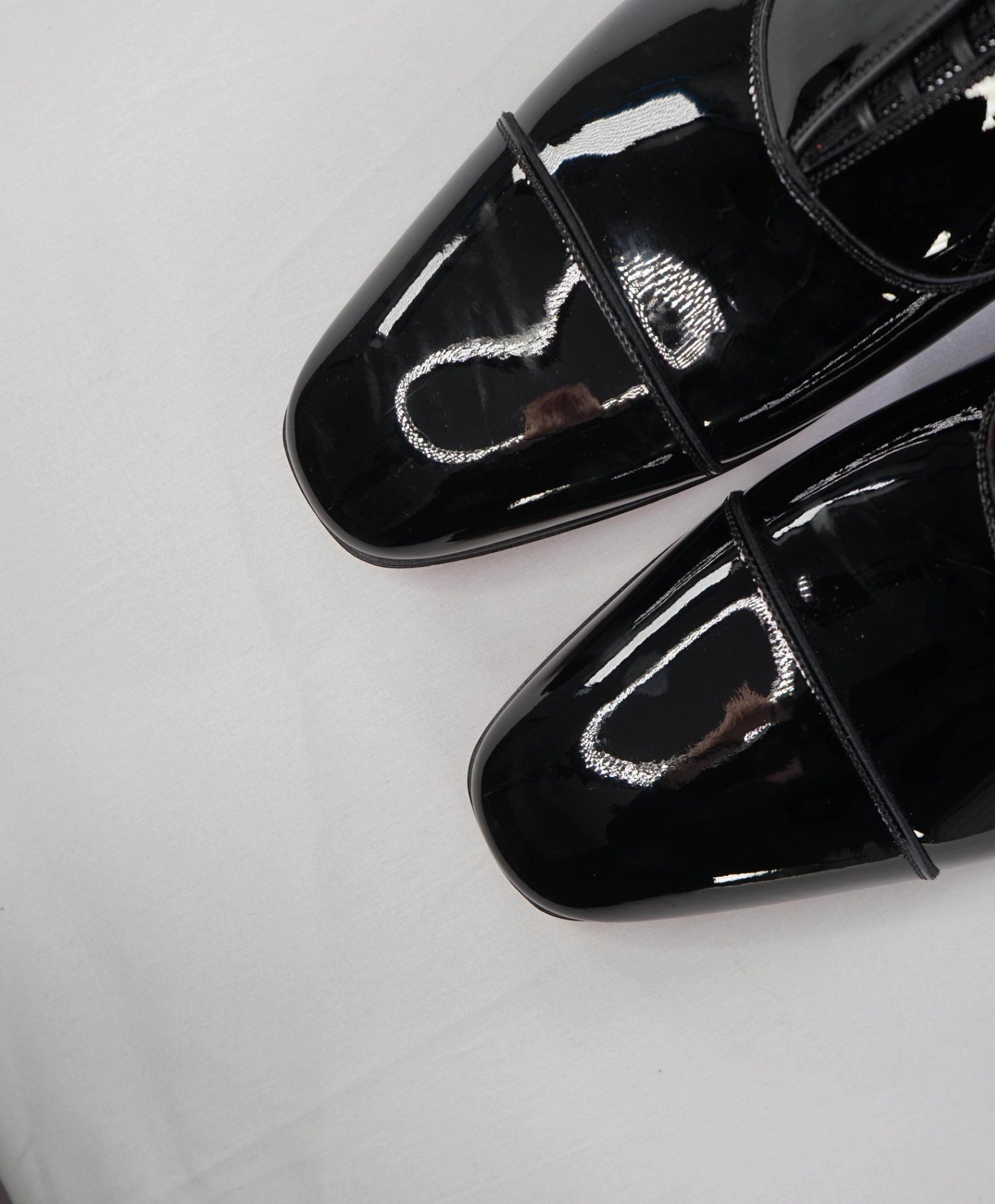 $1,100 Christian Louboutin Black "GREGHOST" Patent Oxfords US 10 (43EU)