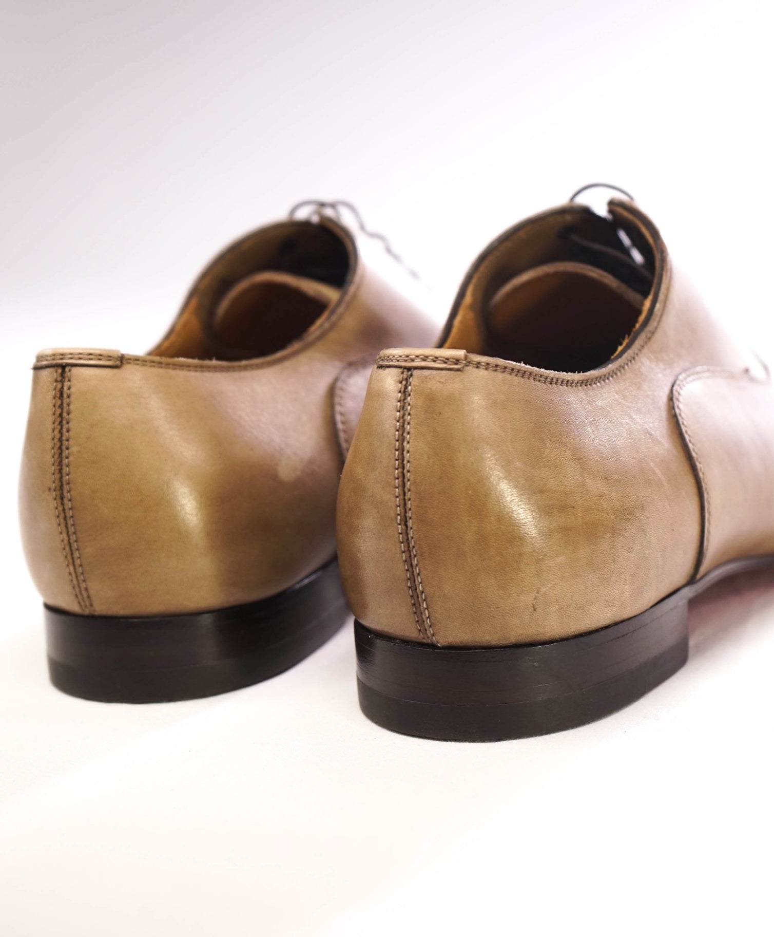 $1,050 Christian Louboutin Light Brown GREGGO Oxfords US 9 (42EU)