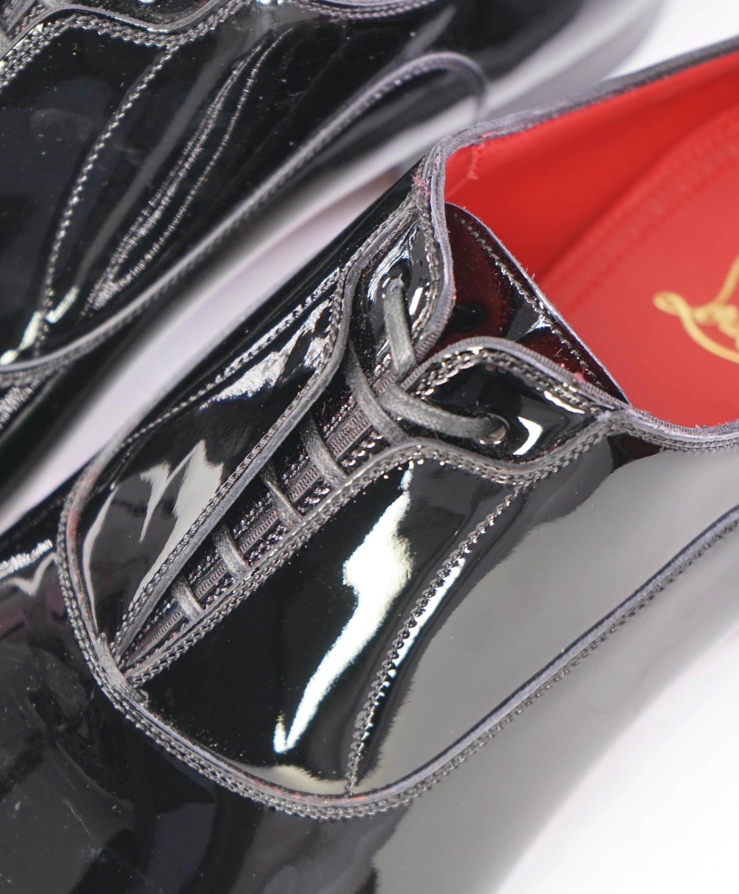 $1,100 Christian Louboutin Black "GREGHOST" Patent Oxfords US 10 (43EU)
