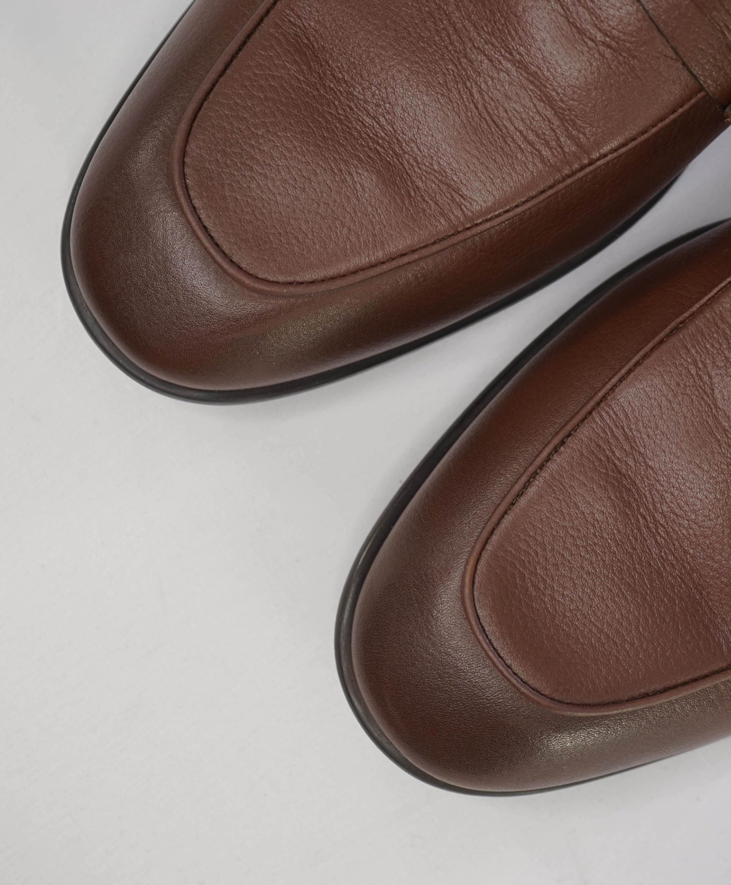 $950 Ferragamo "DESIO" Brown Leather Loafers 11 EE