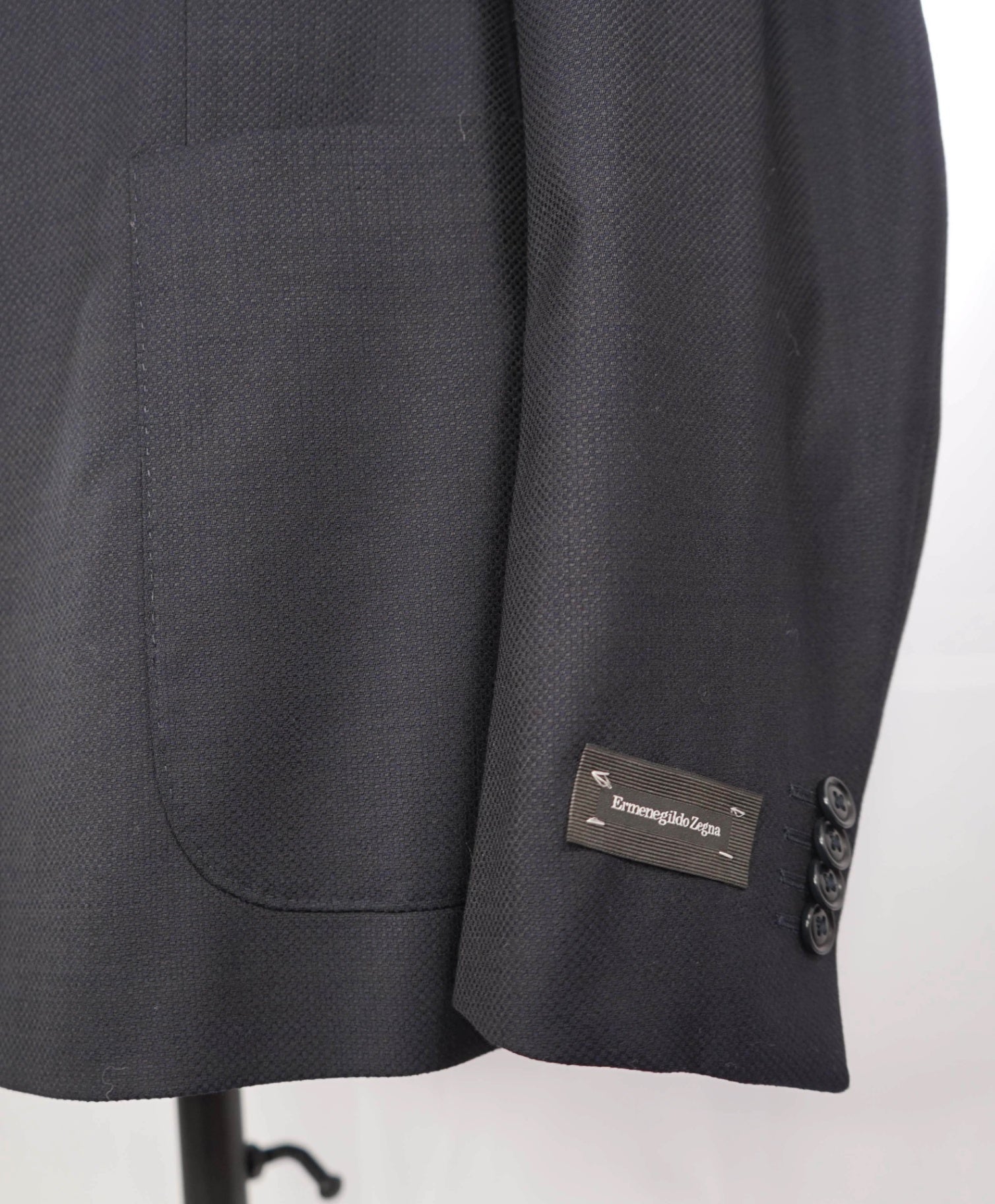 $3,295 ERMENEGILDO ZEGNA Navy Double Breasted Wool/Silk Blazer 44S