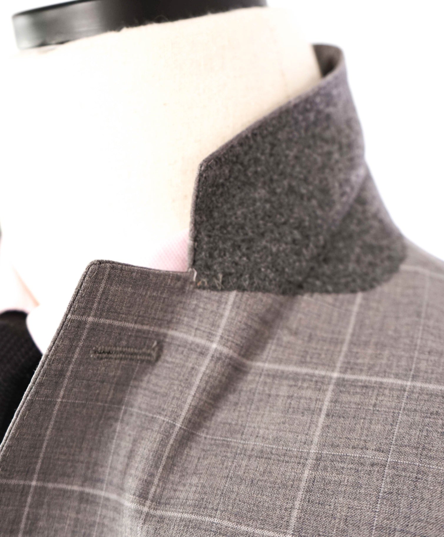 $995 Saks Fifth Avenue Light Grey Windowpane Slim fit Wool Suit 40L