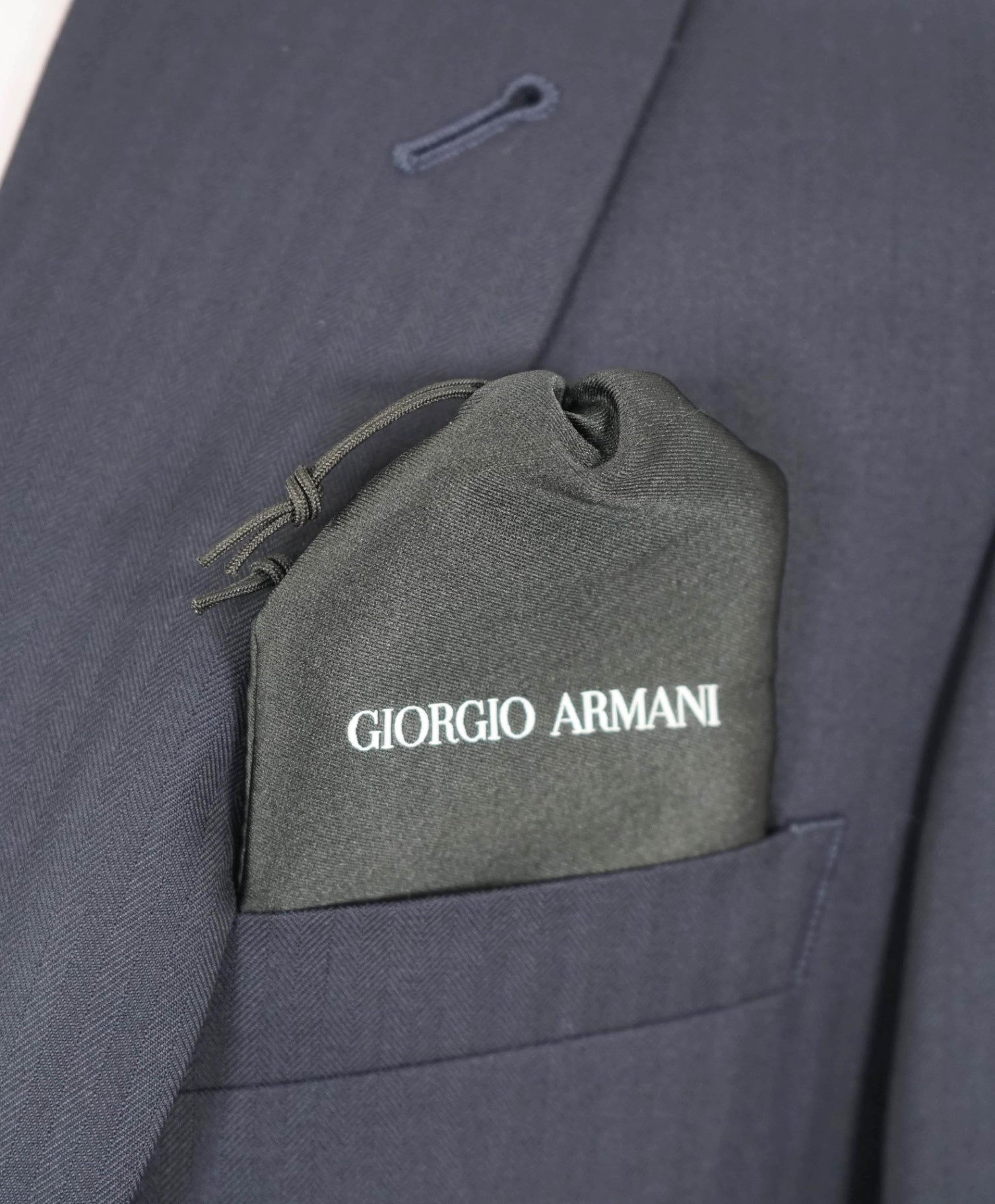$5,000 GIORGIO ARMANI - "1/1 CUSTOM" Navy Peak Herringbone Suit 38R