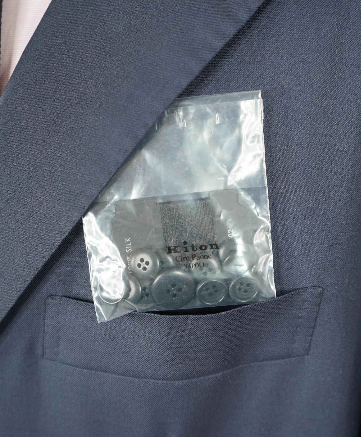$9,500 KITON Solid Navy Wool Suit 50L