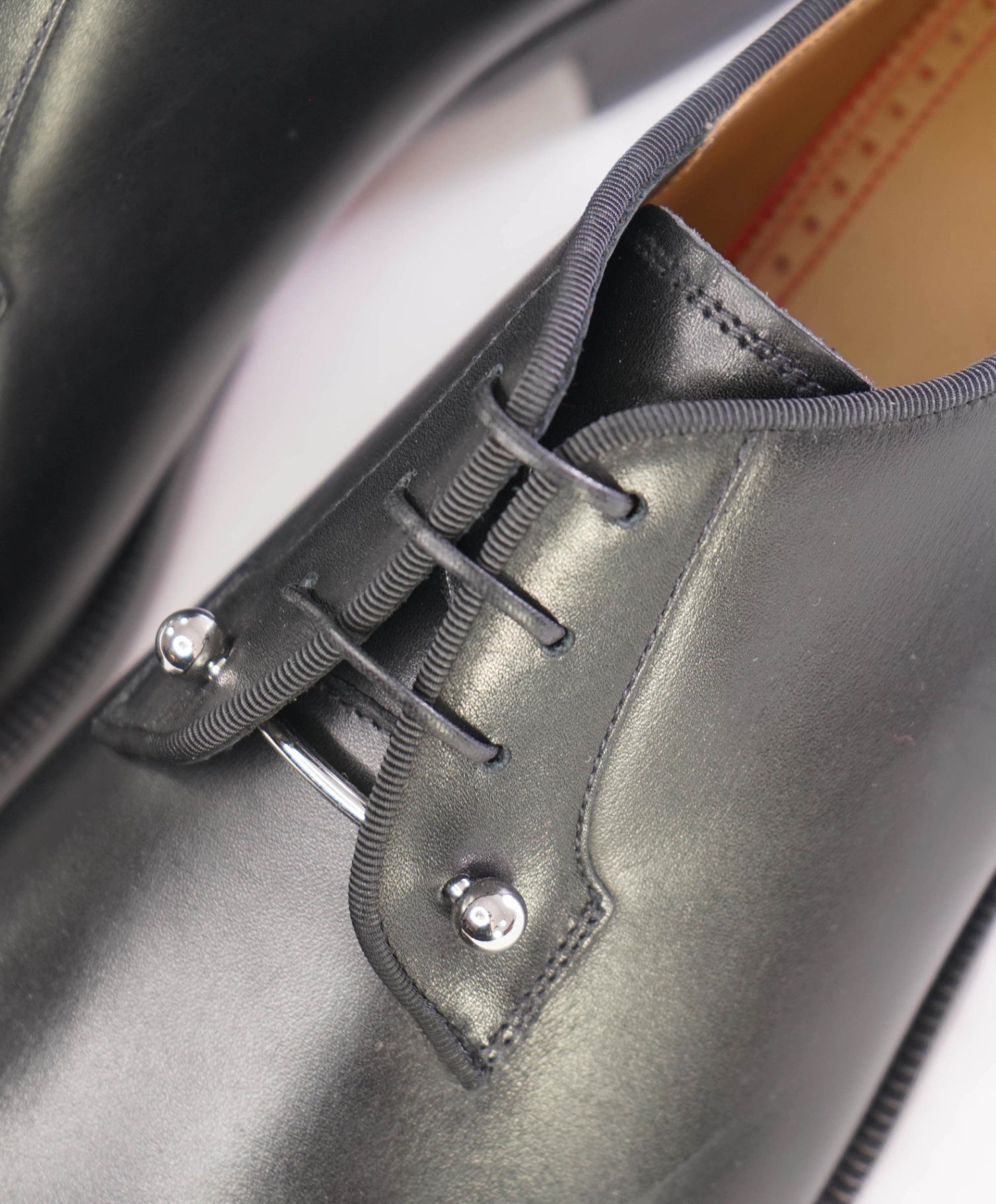 $1,250 Christian Louboutin "Chambeliss" Black Leather Oxfords US 9.5 (42.5 EU)