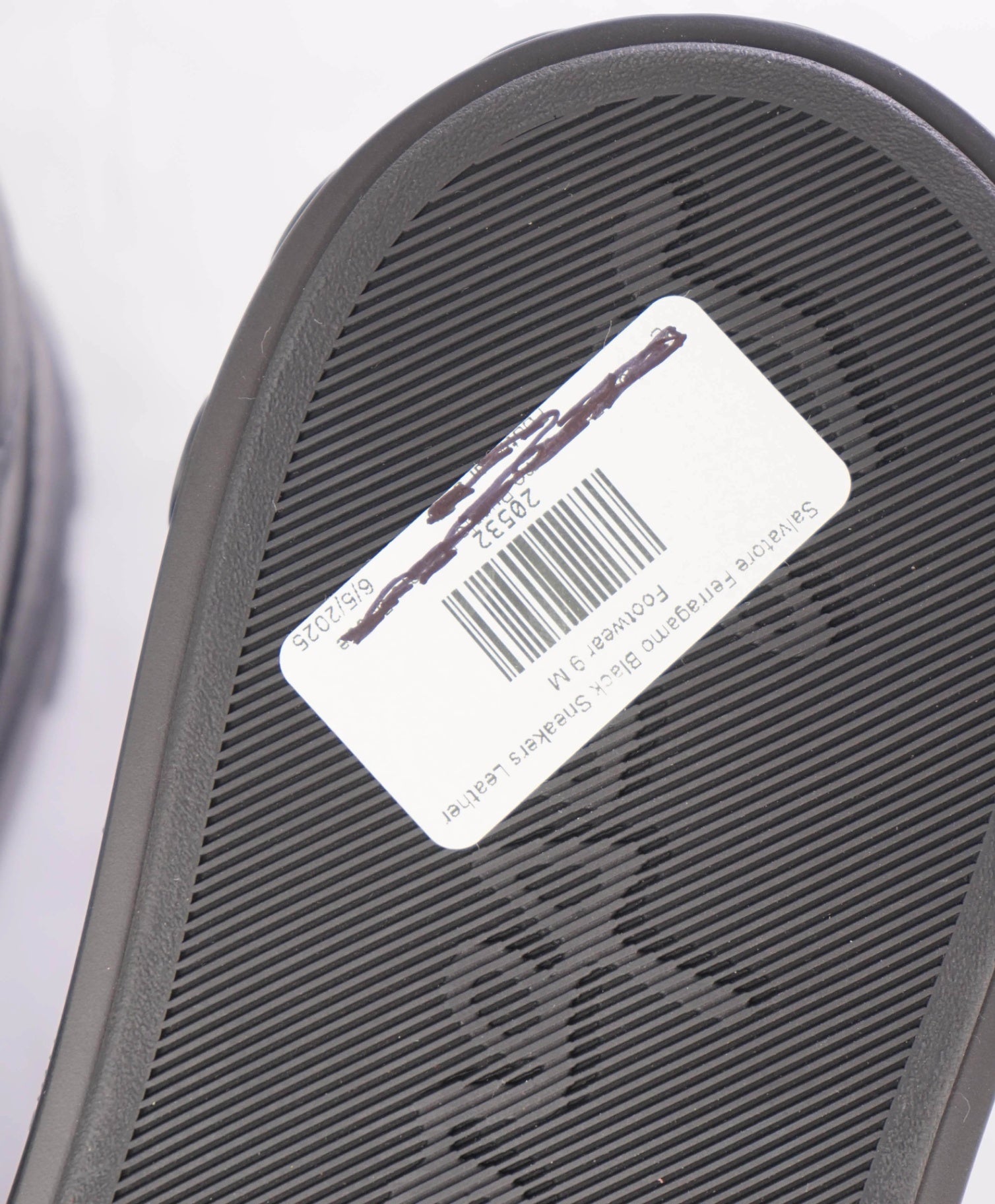 $750 SALVATORE FERRAGAMO - *GANCINI* Black Sneaker 9 M