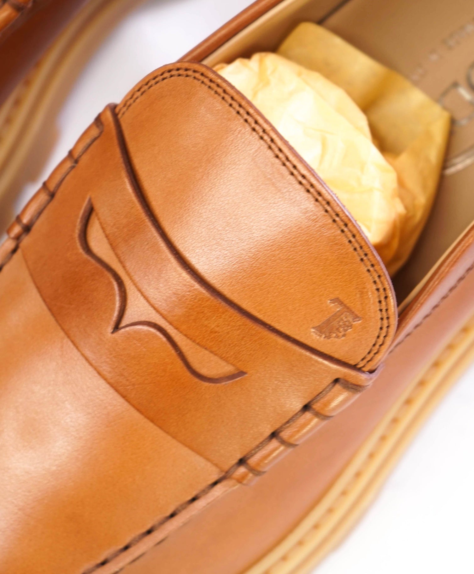 $825 Tod's Light Brown Leather Lug Sole Penny Loafers US 10.5 (9.5UK)