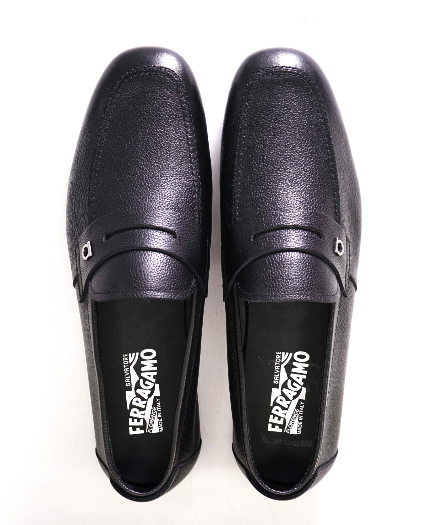 $850 Salvatore Ferragamo Black Pebbled Leather Penny Loafers 12.5 E