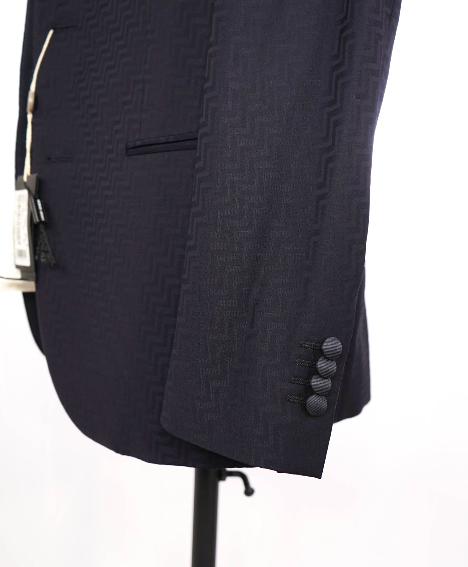 $2,295 Giorgio Armani "SOHO" Navy Dinner Jacket Tuxedo Blazer 38R