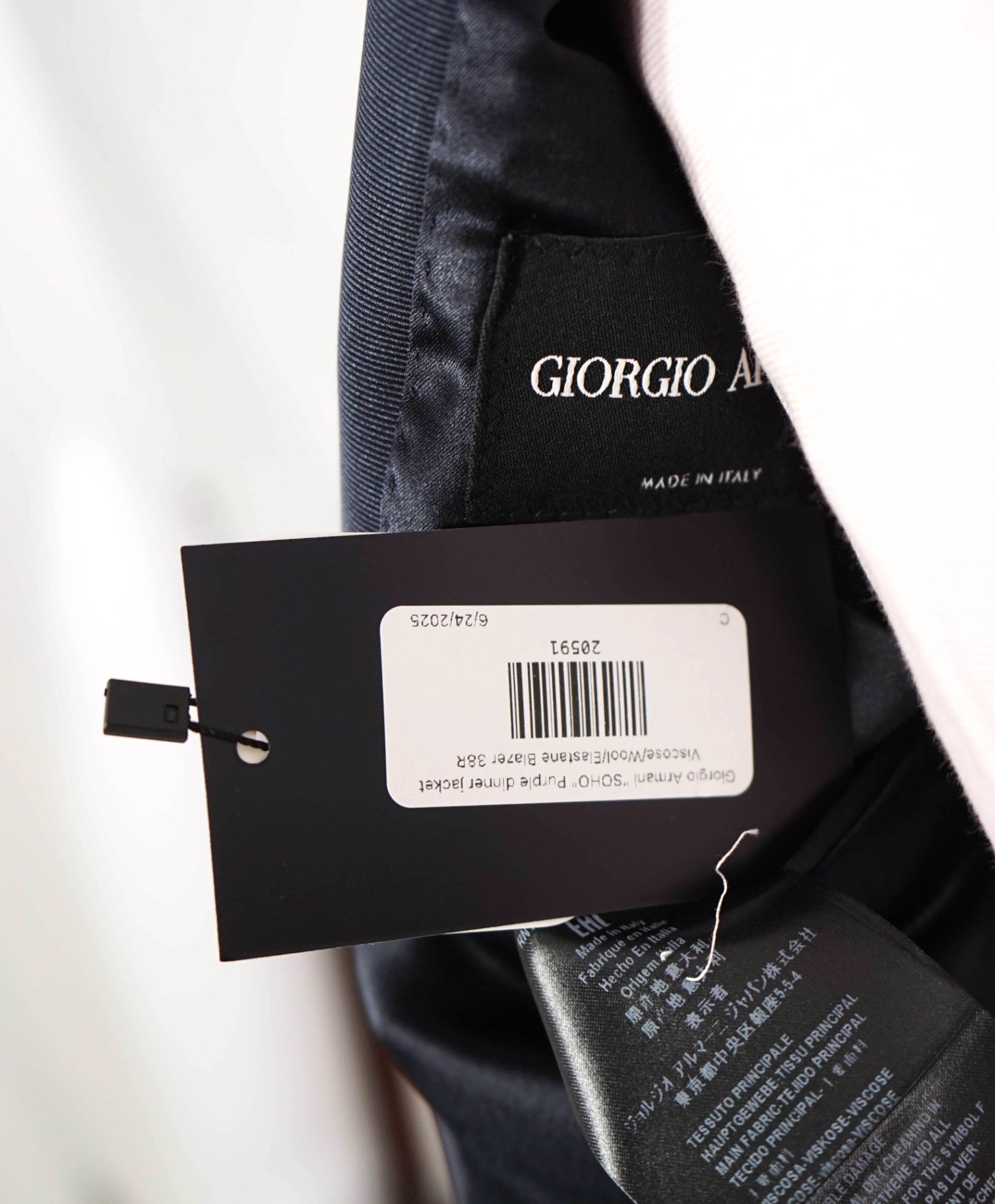 $2,295 Giorgio Armani "SOHO" Navy Dinner Jacket Tuxedo Blazer 38R