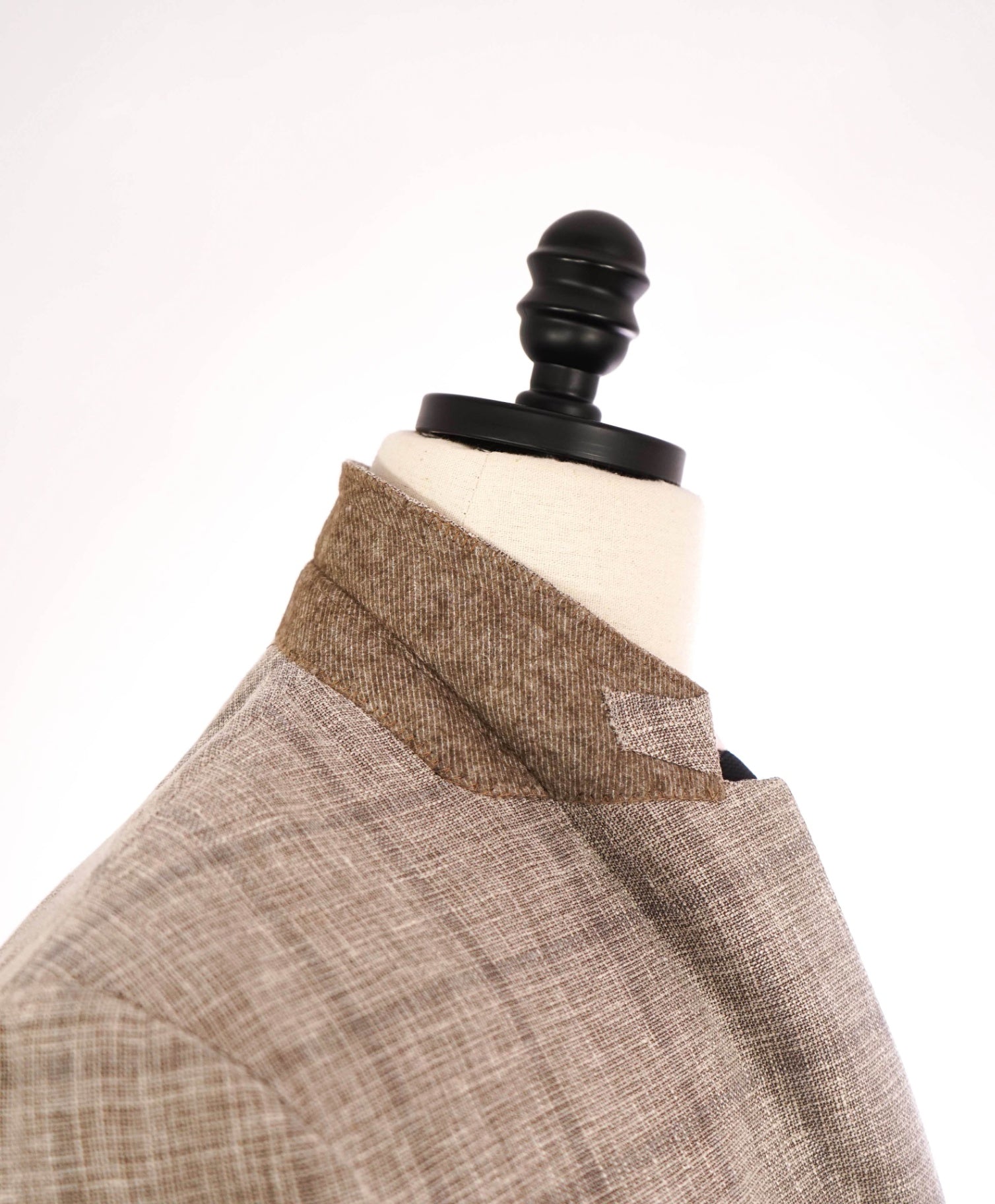 $2,695 Ermenegildo Zegna"CROSSOVER" Tan Linen/Wool/Silk Blazer 38R
