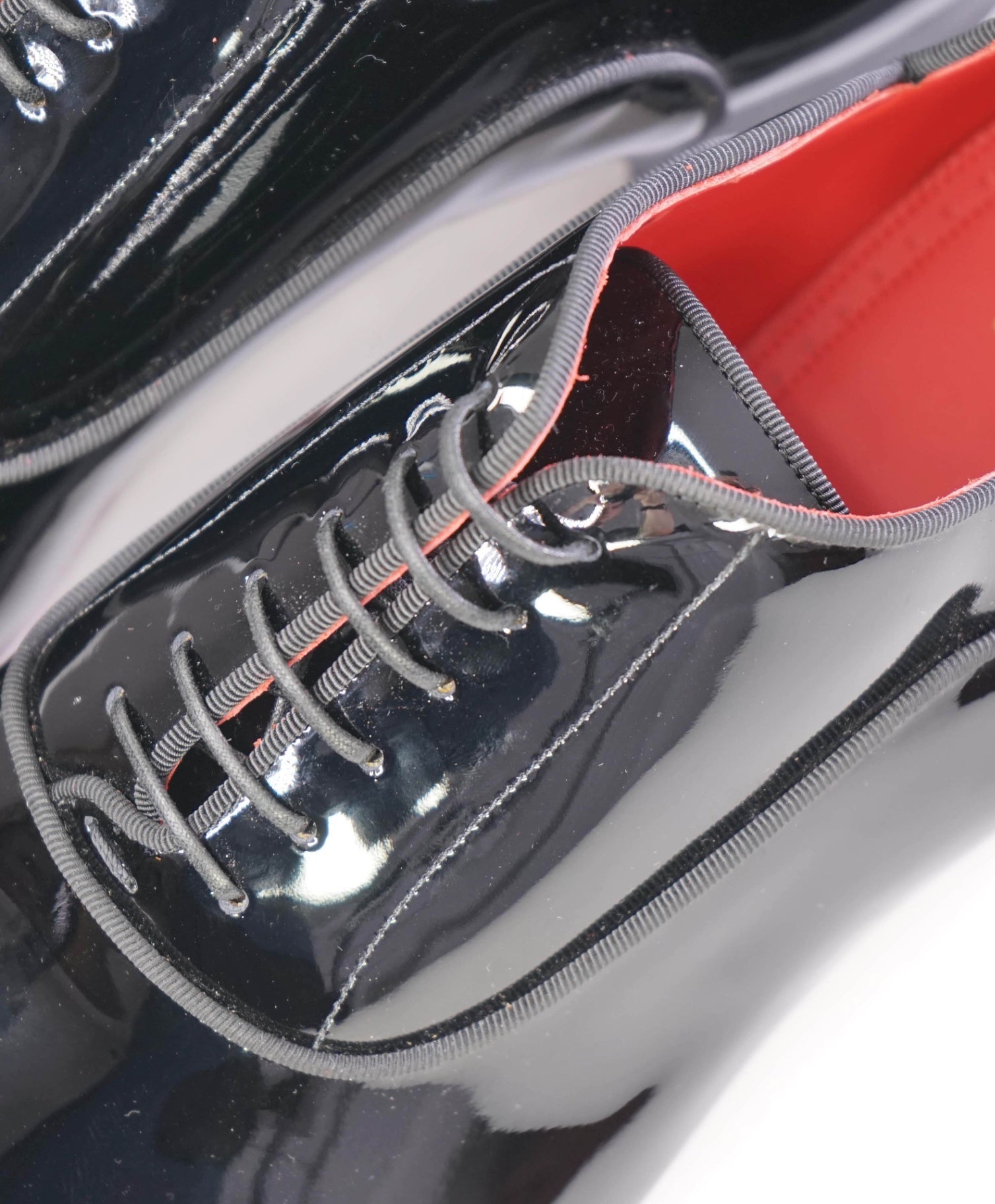 $1,050 Christian Louboutin Black "Greggy Chick" Oxford US 12 (45EU)