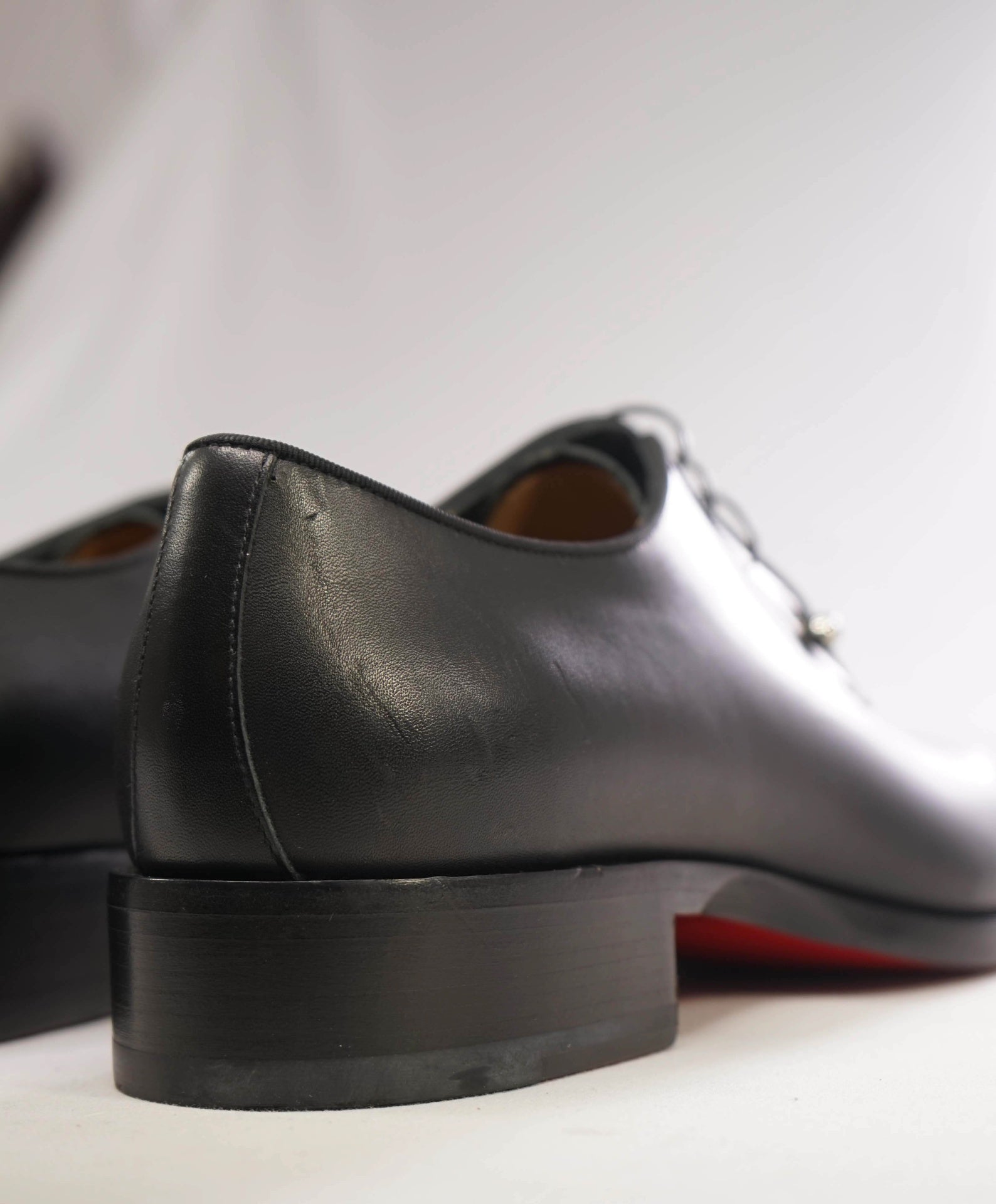 $1,250 Christian Louboutin "Chambeliss" Black Leather Oxfords US 11 (44EU)