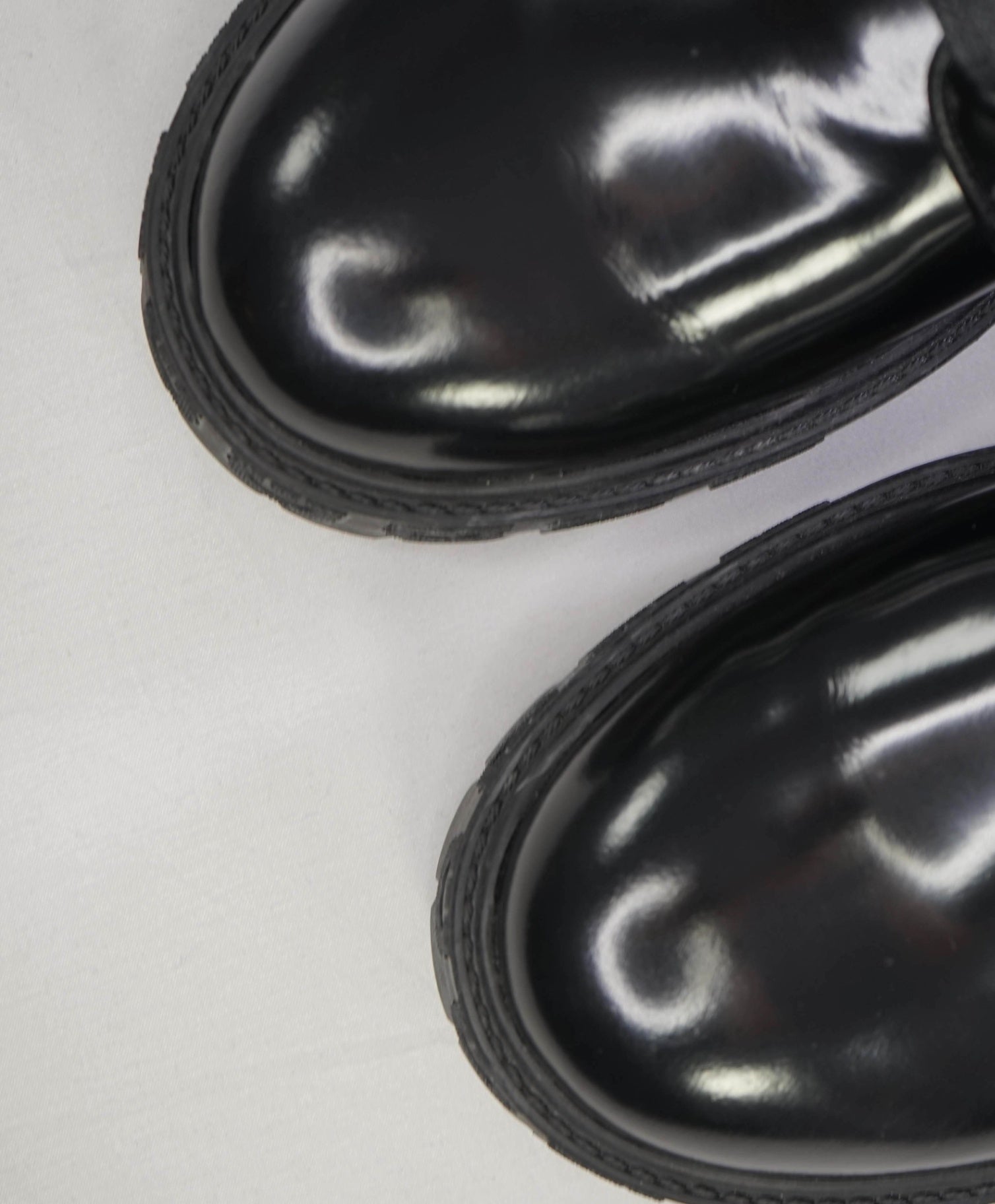$750 Salvatore Ferragamo "Calvello" Black Leather Derbies 9.5C (Women)