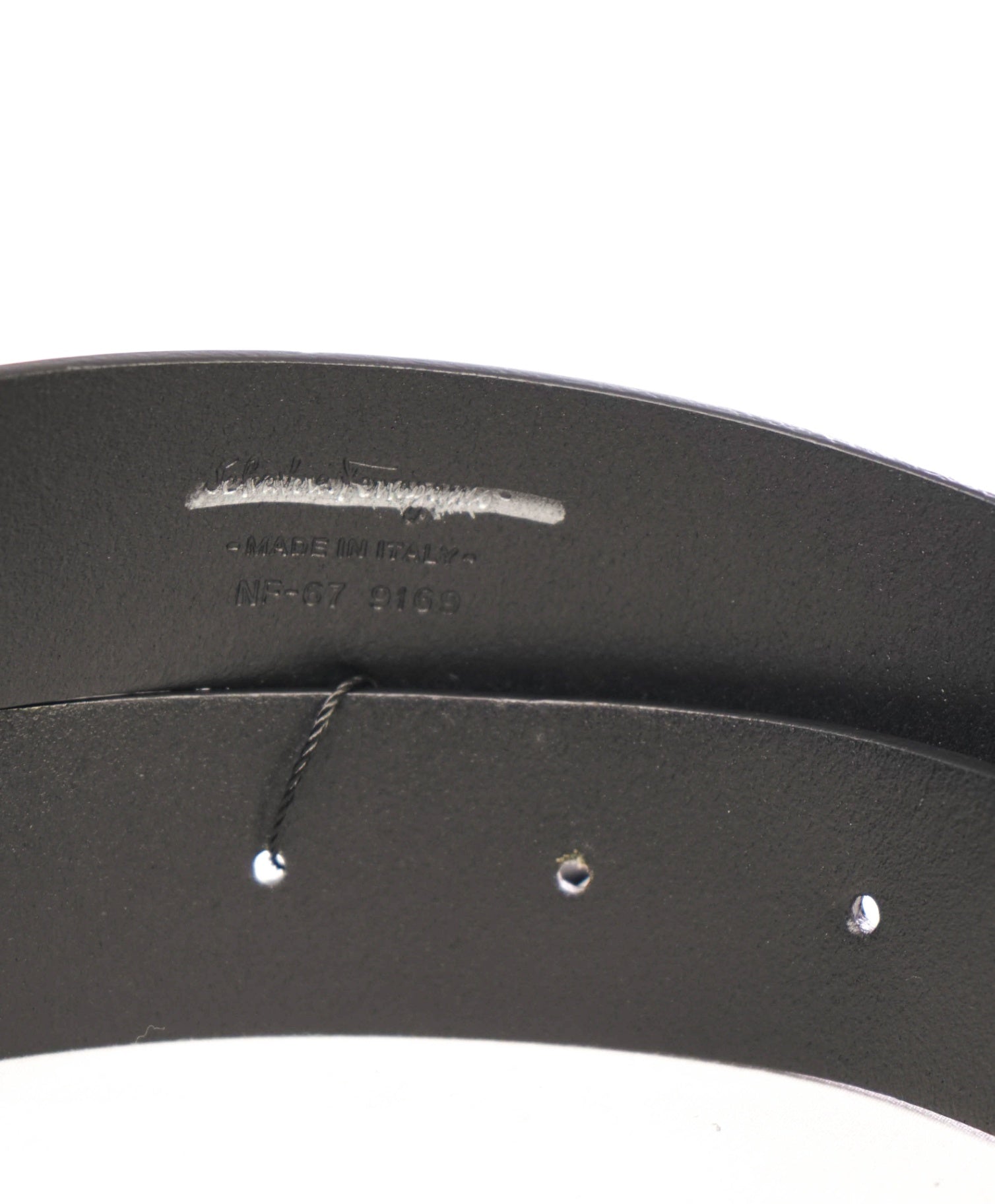 $635 Salvatore Ferragamo "Hammered Silver" Gancini Leather Belt 34W
