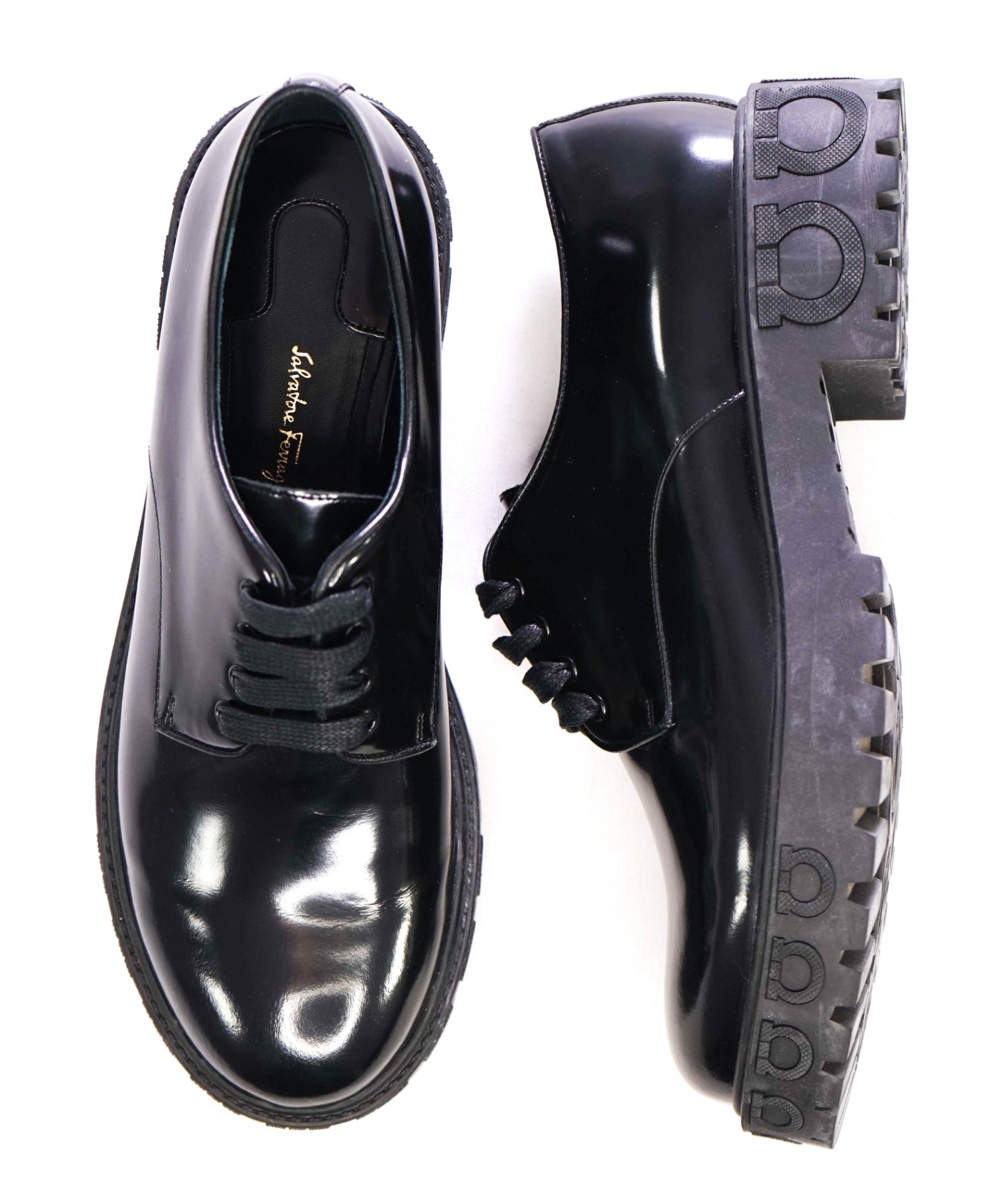 $750 Salvatore Ferragamo "Calvello" Black Leather Derbies 9.5C (Women)