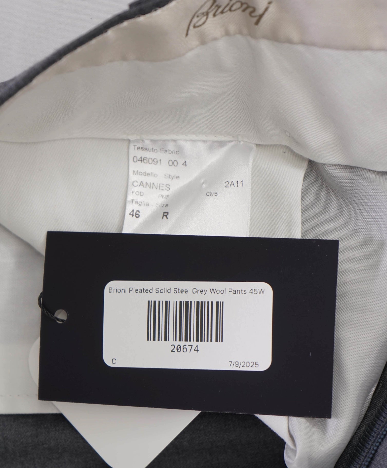 $1,050 Brioni Pleated Solid Grey Wool Dress Pants 45W