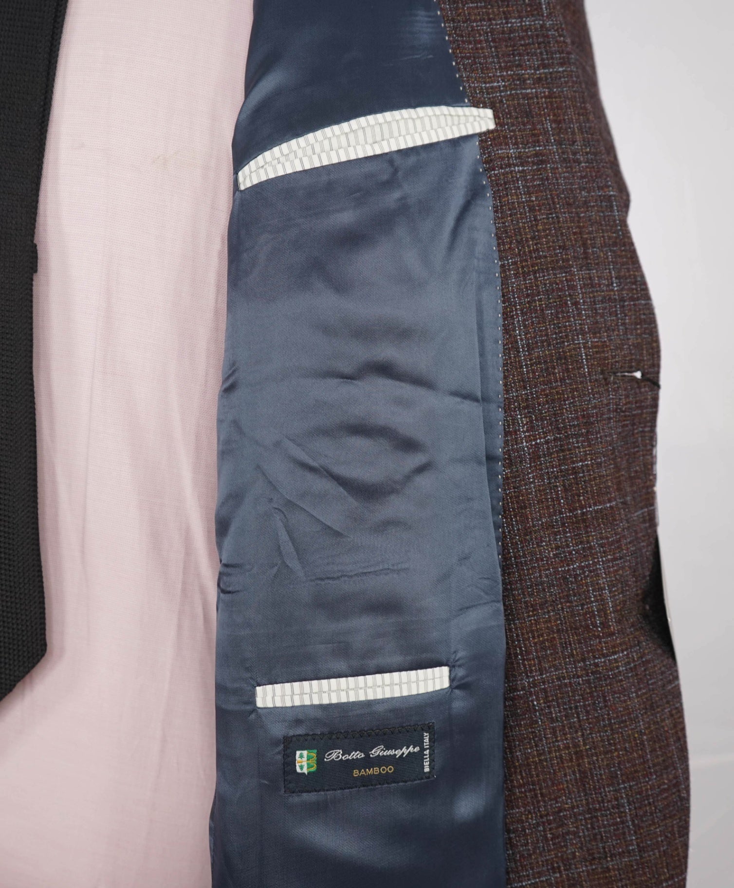 $995 Saks Fifth Avenue Brown/Blue/Red BAMBOO Blazer 44R