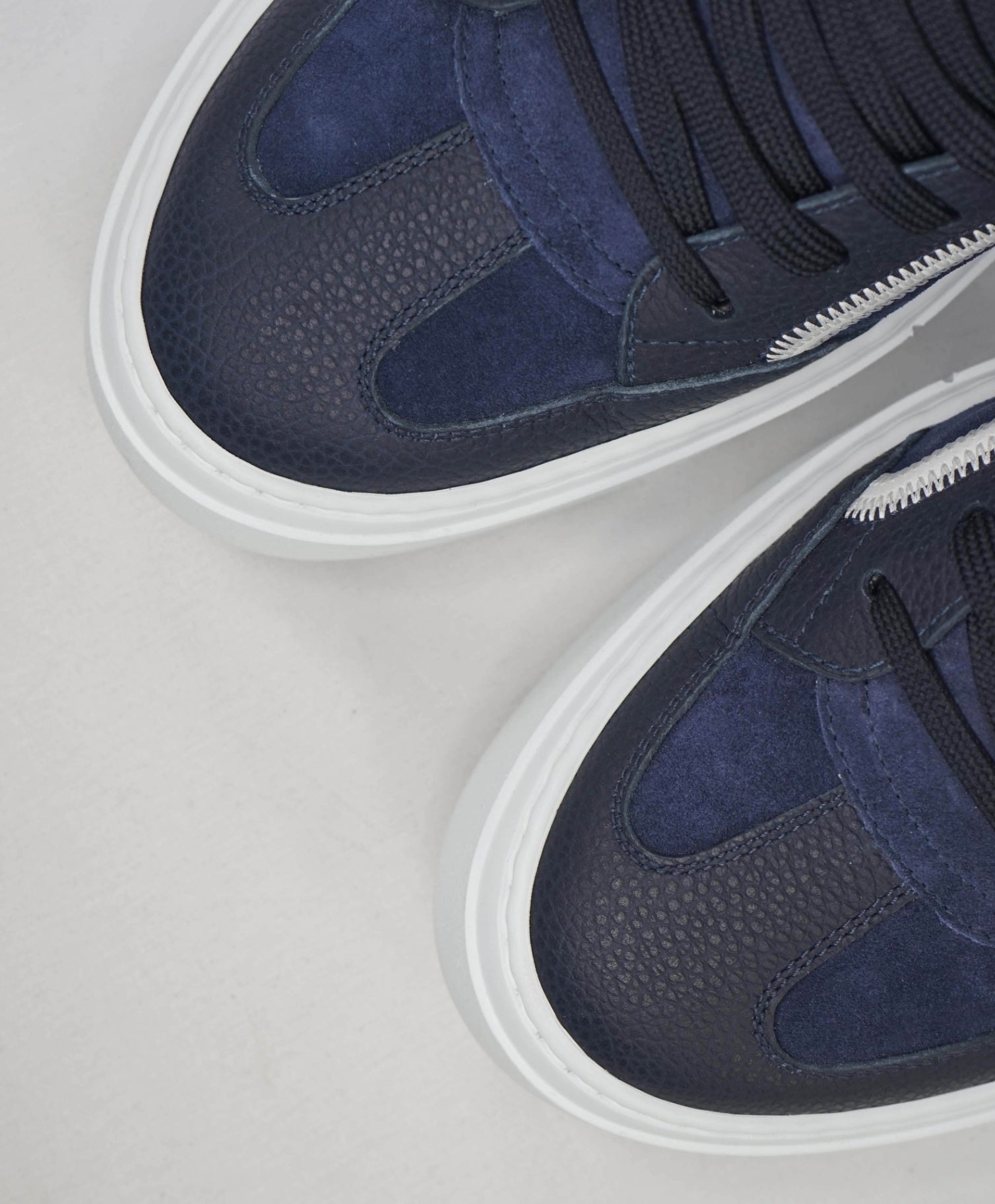 $795 SALVATORE FERRAGAMO - *BORG 5* Navy Sneaker - 10 M