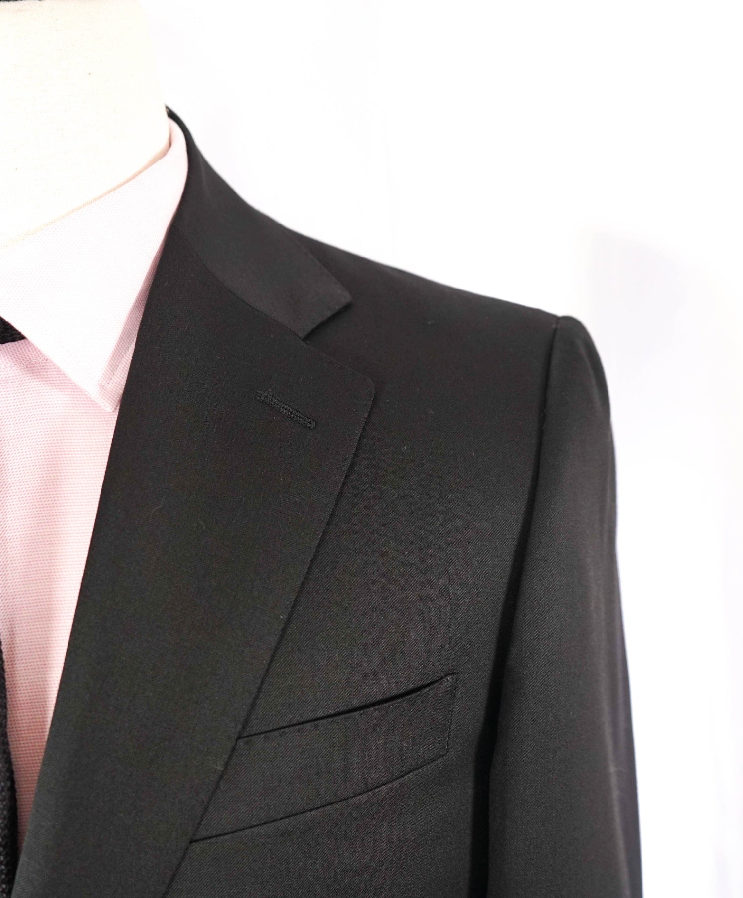$1,895 CANALI Solid Black 2-Btn Notch Lapel Wool Suit 36S
