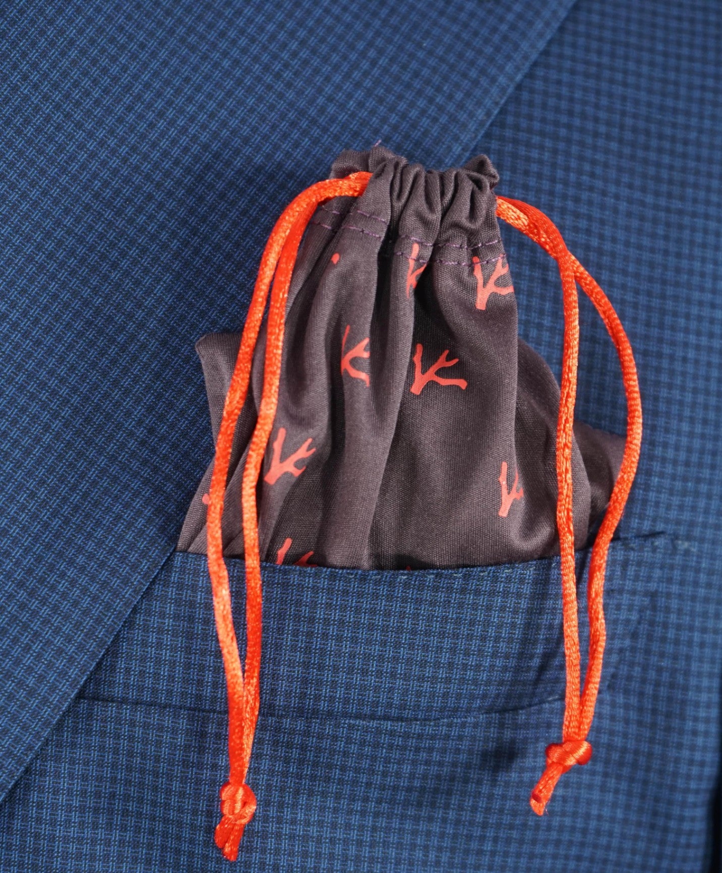 $3,995 ISAIA Navy Blue Check "Comfort Project" Wool/Silk Blazer 44R