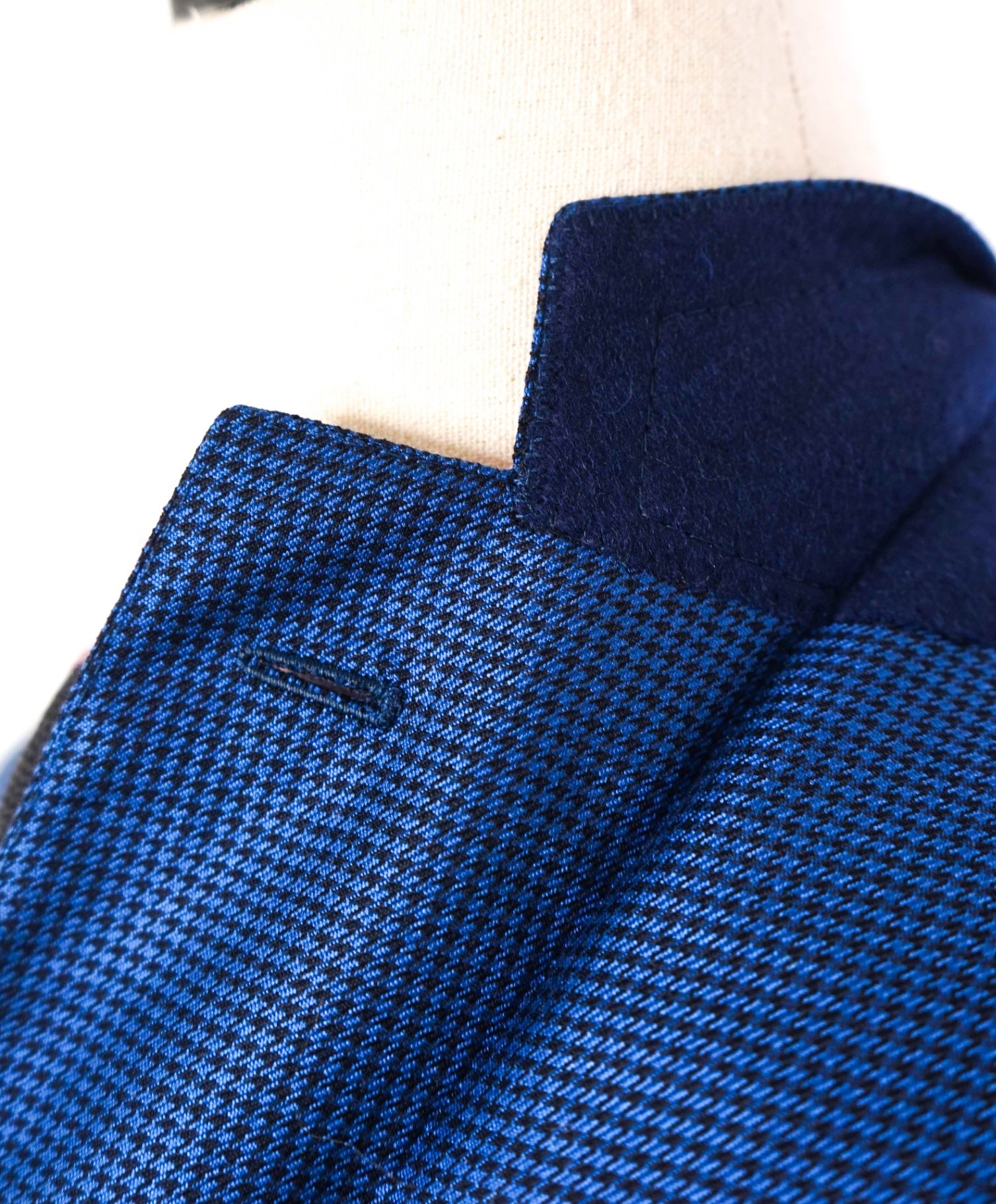 $1,295 RAVAZZOLO - Blue Houndstooth Silk/Wool Blazer - 40R