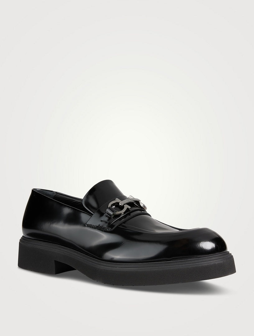 $1,150 FERRAGAMO - *FIORELLO* Black Leather Lug Sole Loafers - 10.5 M