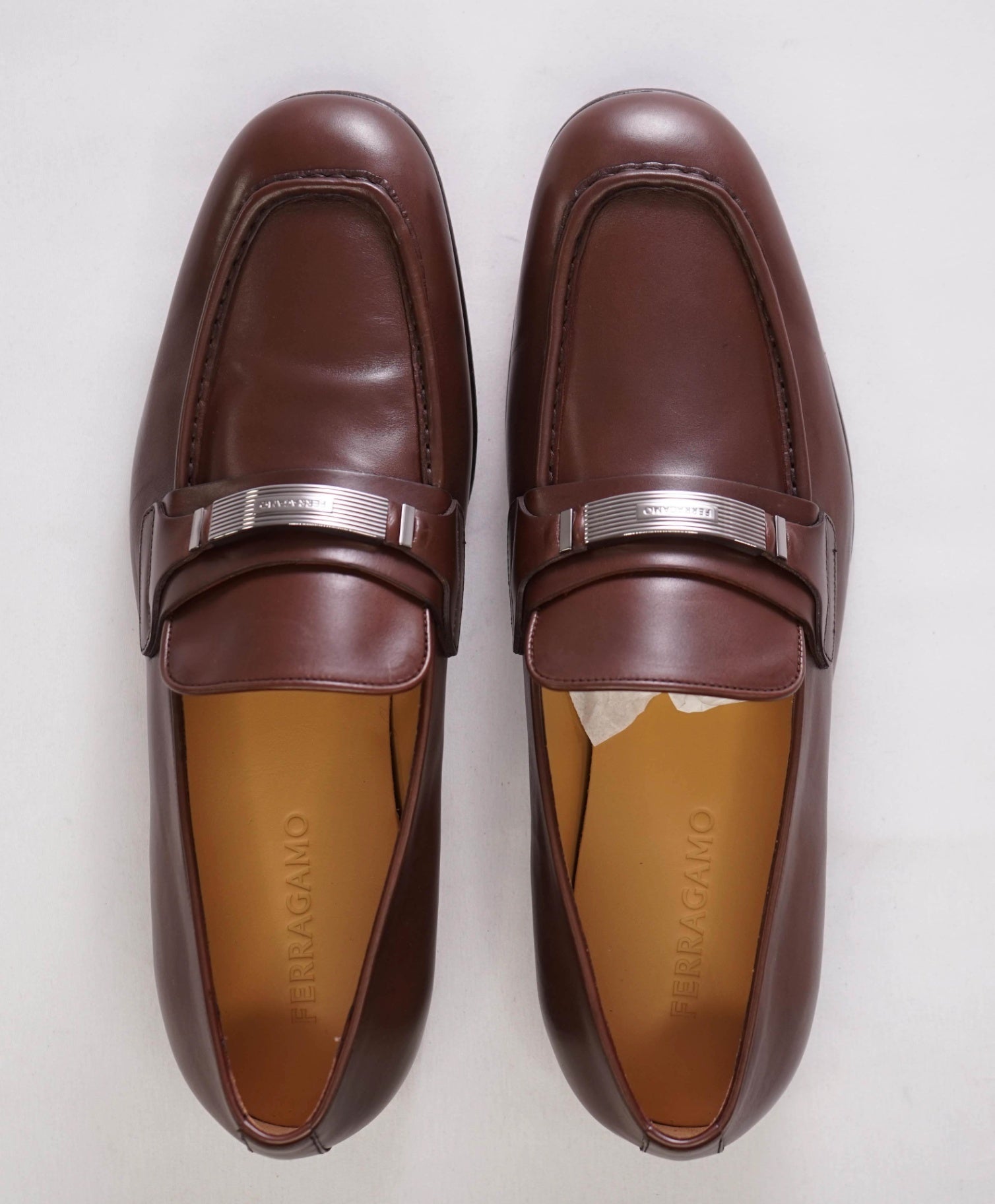 $1,095 Ferragamo Brown "DUMAS" Loafers Leather Footwear 9.5 EE