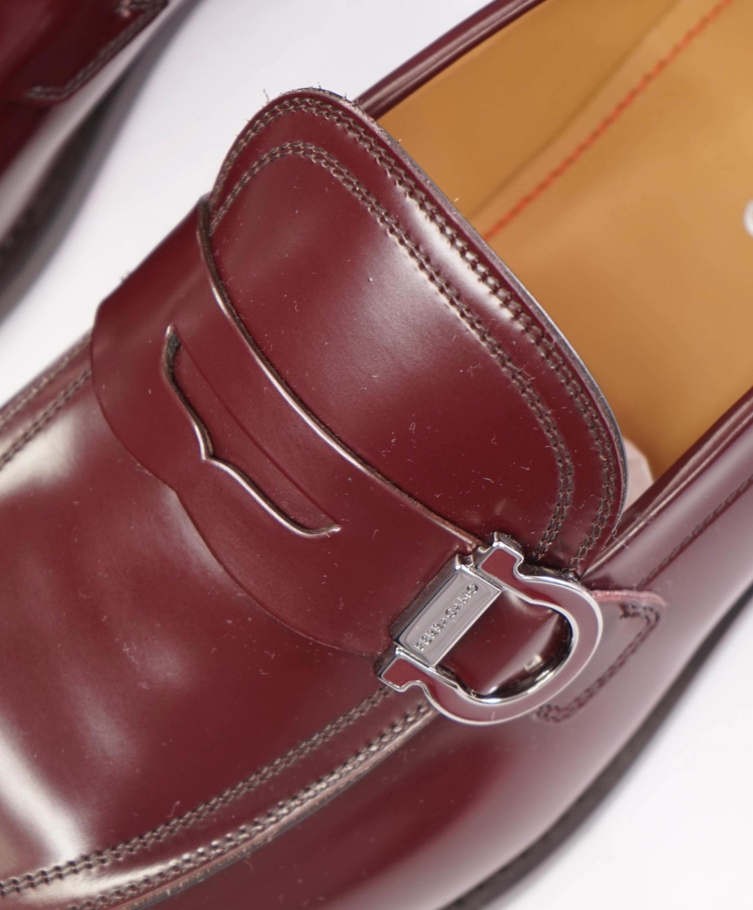 $1,095 FERRAGAMO Burgundy "CANADA" Leather Loafers 11 EE