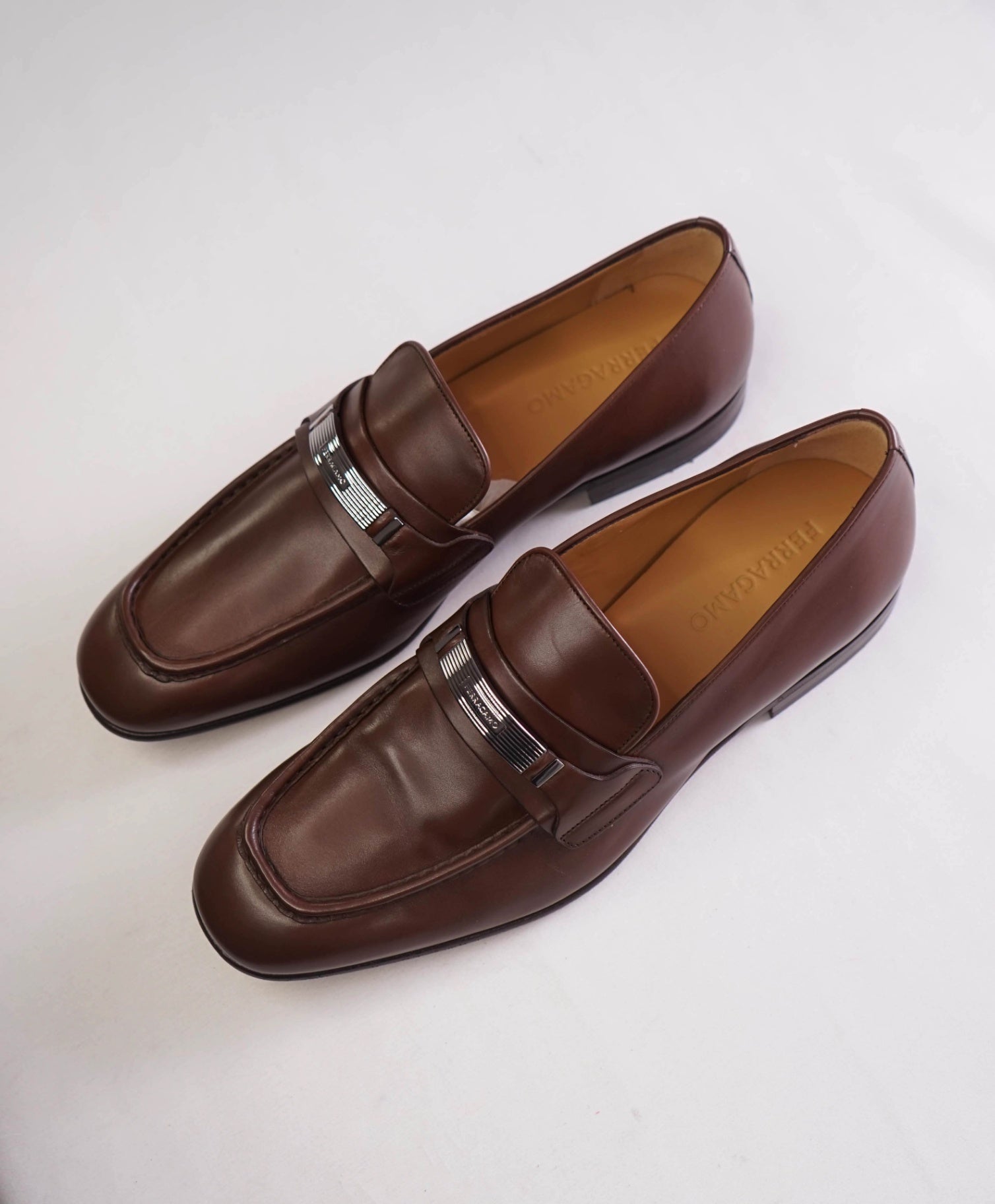 $1,095 Ferragamo Brown "DUMAS" Loafers Leather Footwear 9.5 EE