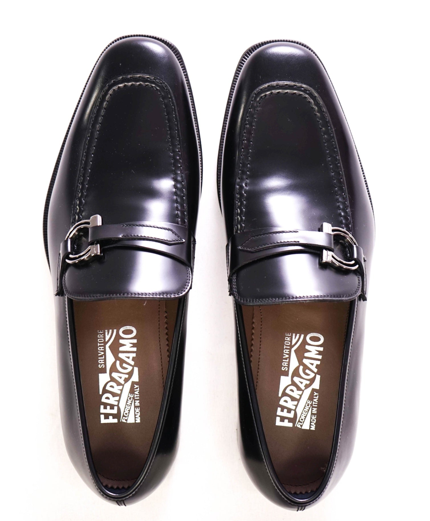 $950 FERRAGAMO - Black "ROLLY" Leather Loafers - 7.5 EE