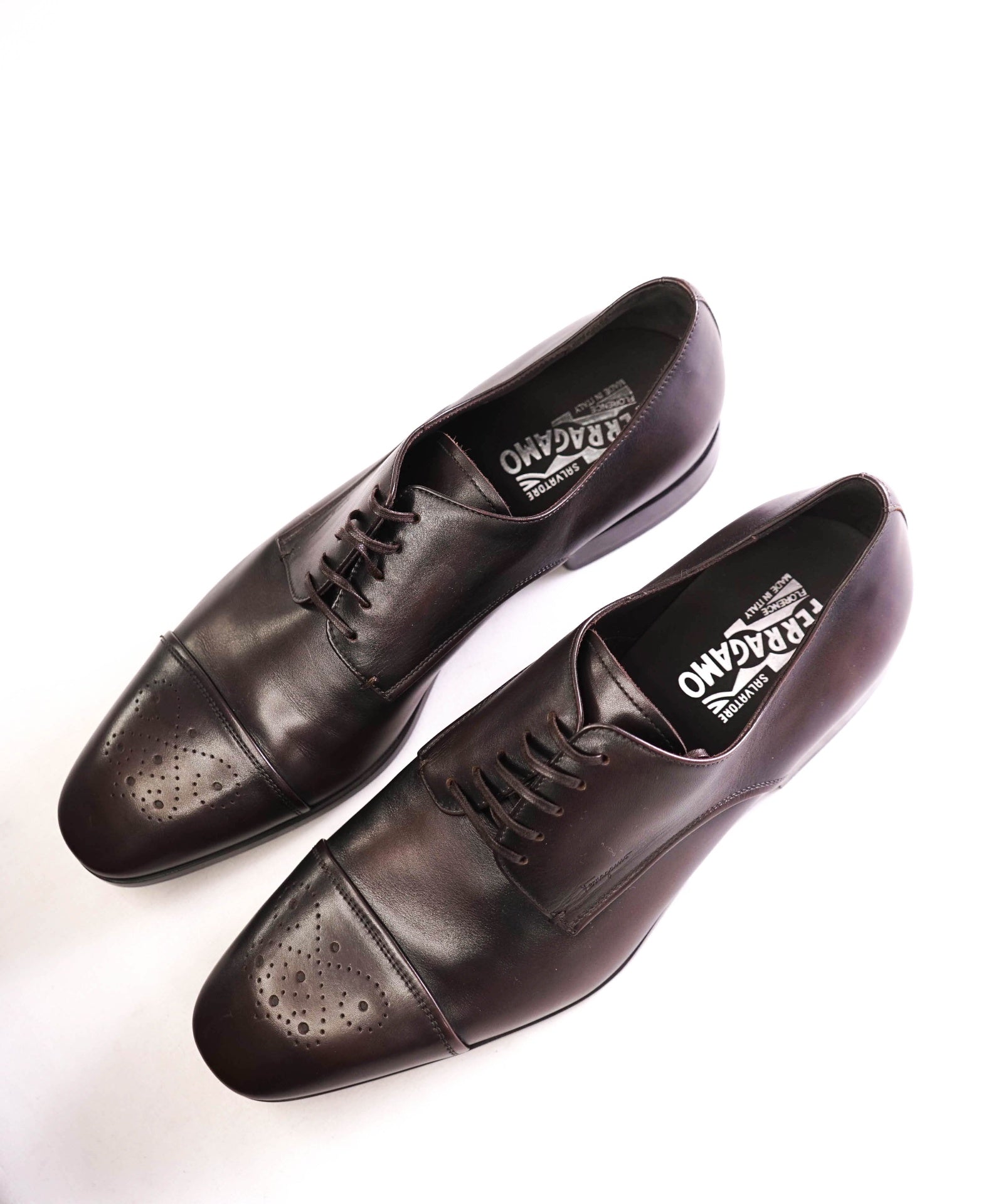 $850 FERRAGAMO - Dark Brown Brogue Leather Derbies - 11 E
