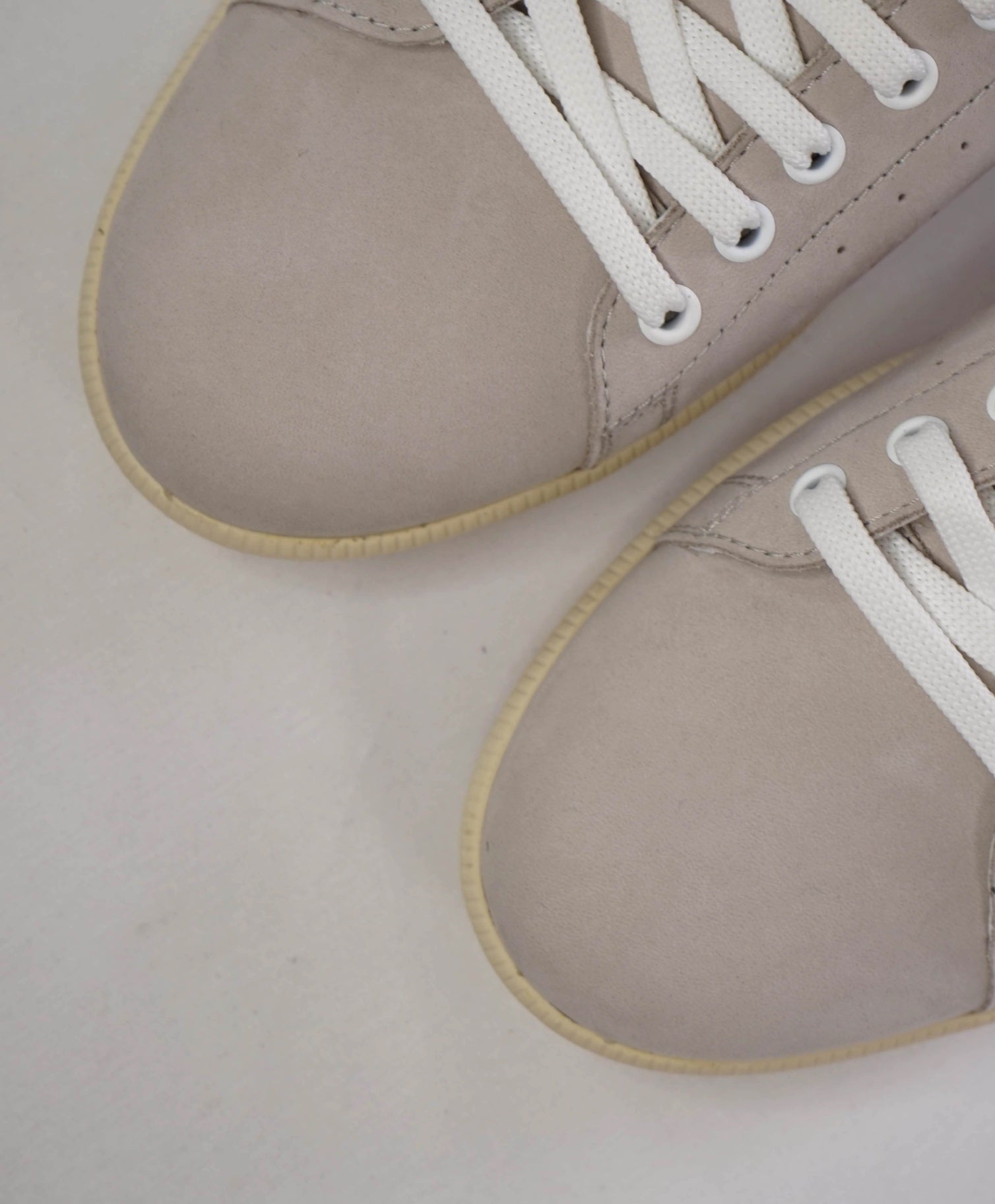 $700 TOD'S - Grey "T" Logo Sneakers Suede - US 7 (6UK)