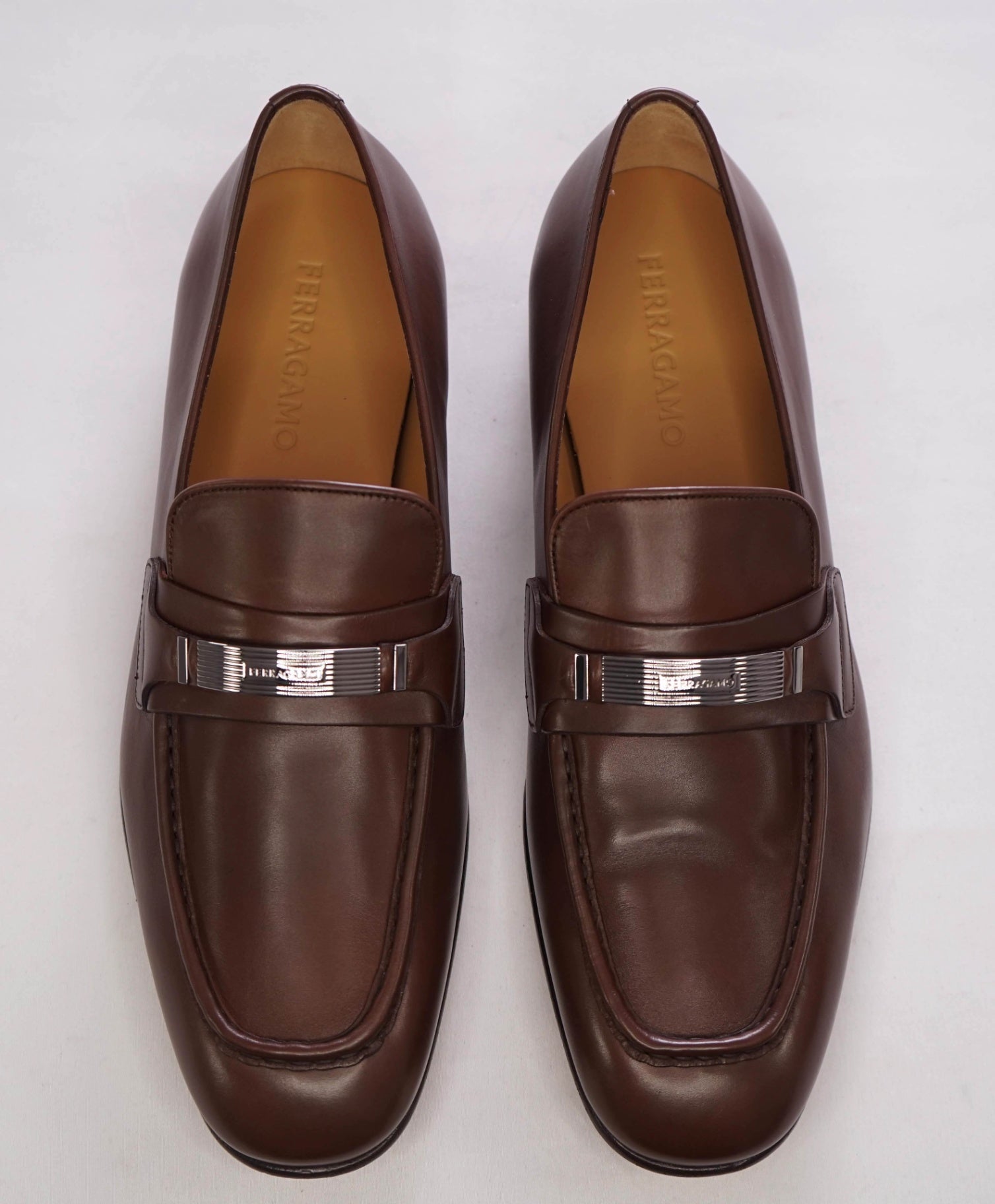 $1,095 Ferragamo Brown "DUMAS" Loafers Leather Footwear 9.5 EE