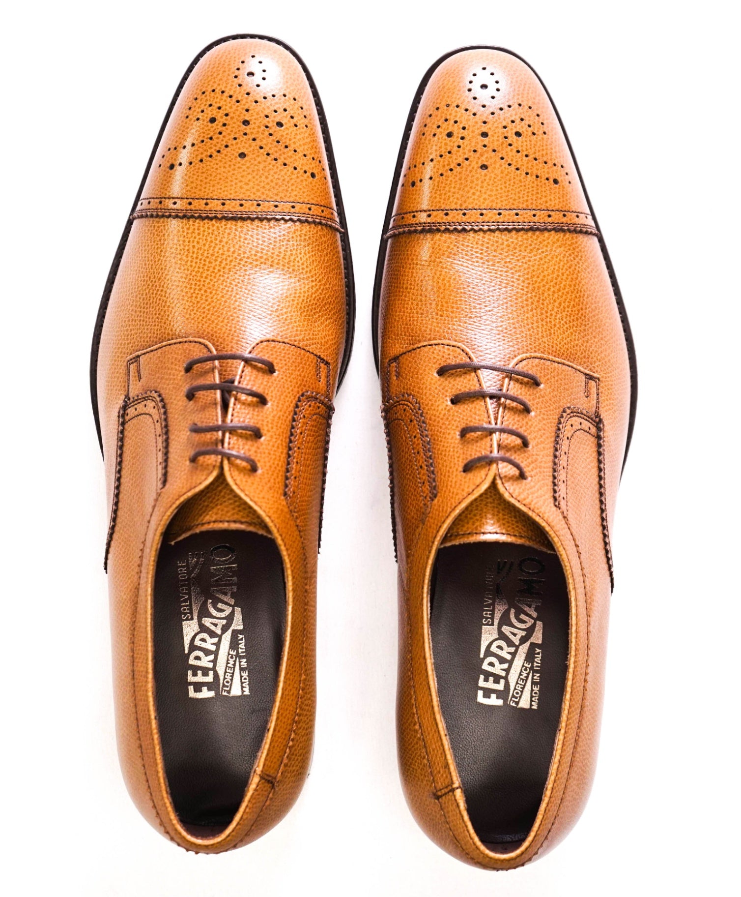 $850 FERRAGAMO Light Brown textured "MANTA" Oxfords 9.5 D