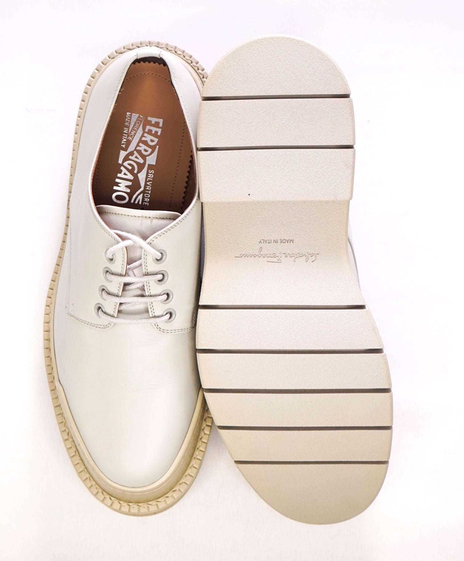 $1,050 FERRAGAMO - Light Gray/ Stone Ivory Derbies Shoes - 8 M