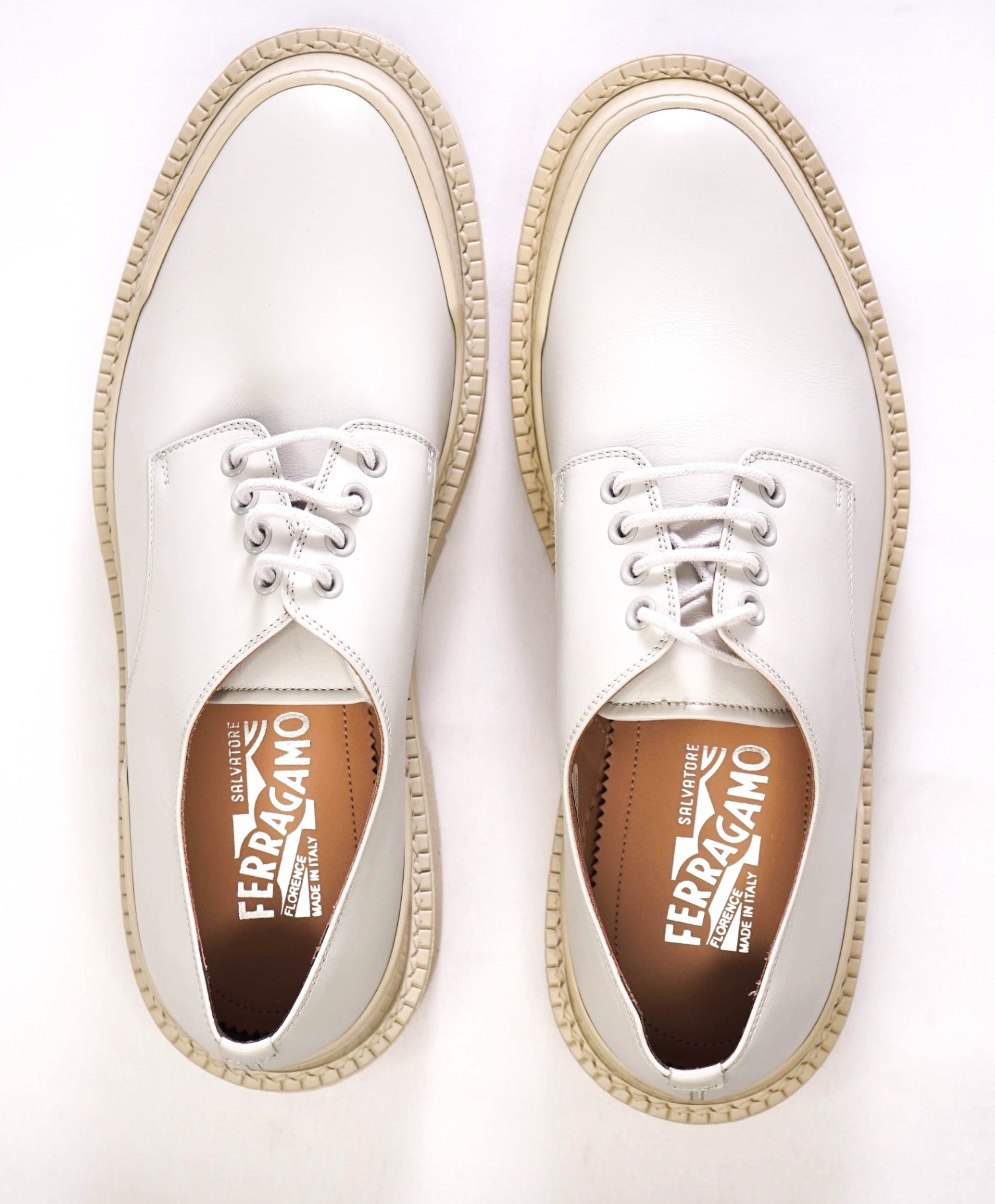 $1,050 FERRAGAMO - Light Gray/ Stone Ivory Derbies Shoes - 8 M