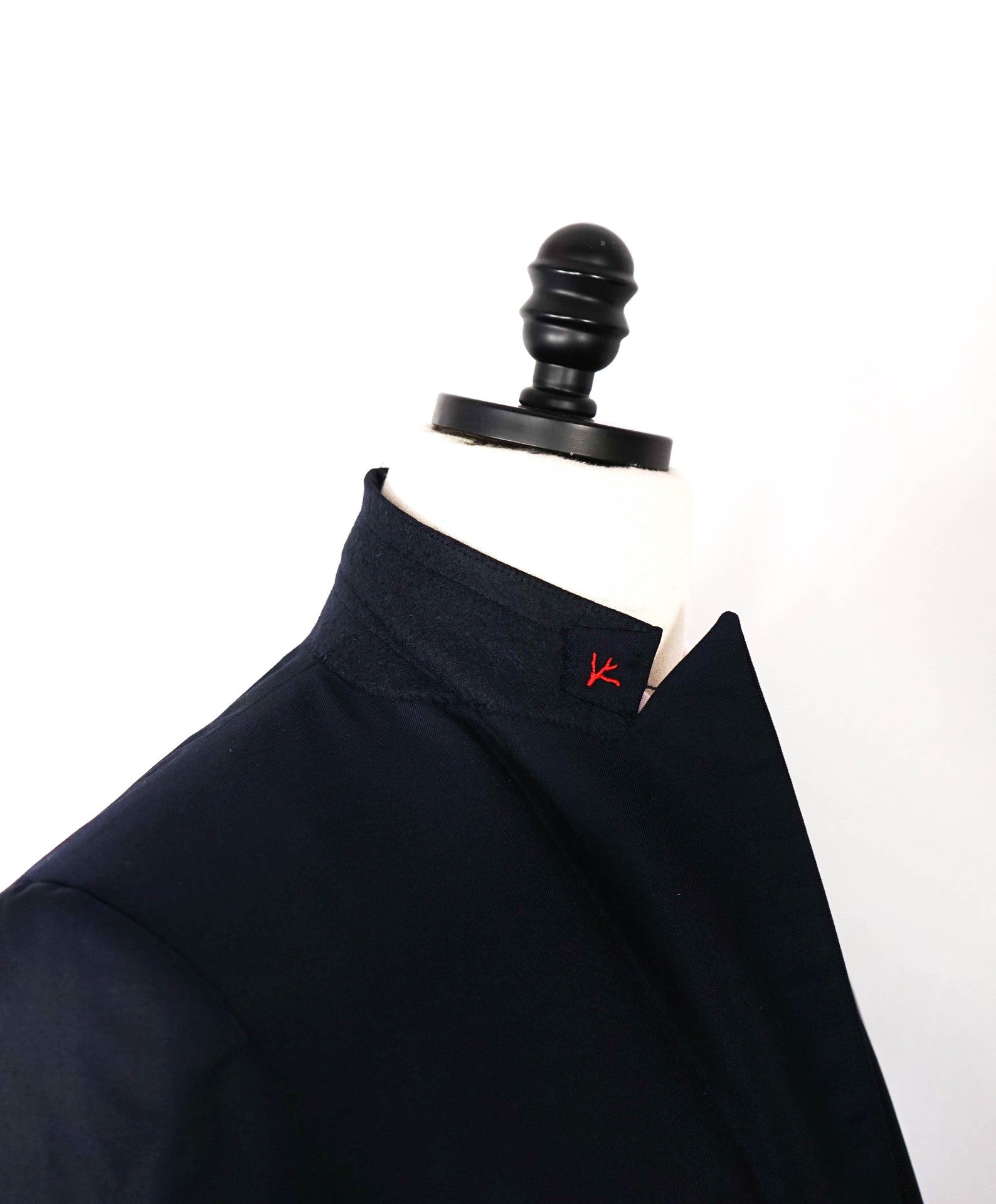$3,595 ISAIA - "AQUASPIDER" PEAK LAPEL 1-Pc Navy Tuxedo Jacket - 40R