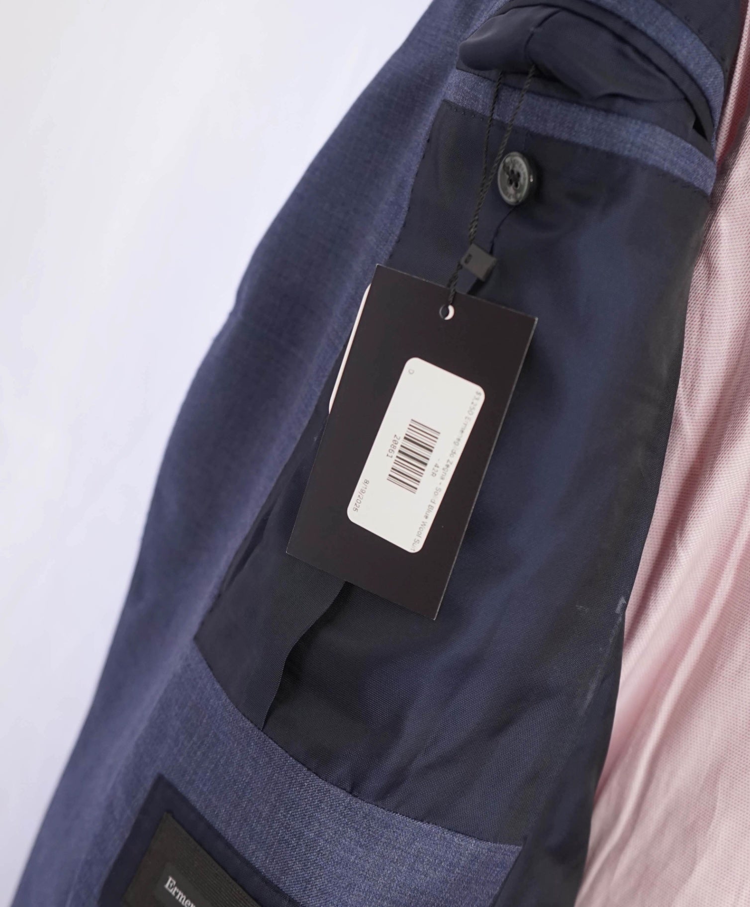 $3,250 ZEGNA - "MULTISEASON" Semi-Lined Blue Wool Suit - 42R