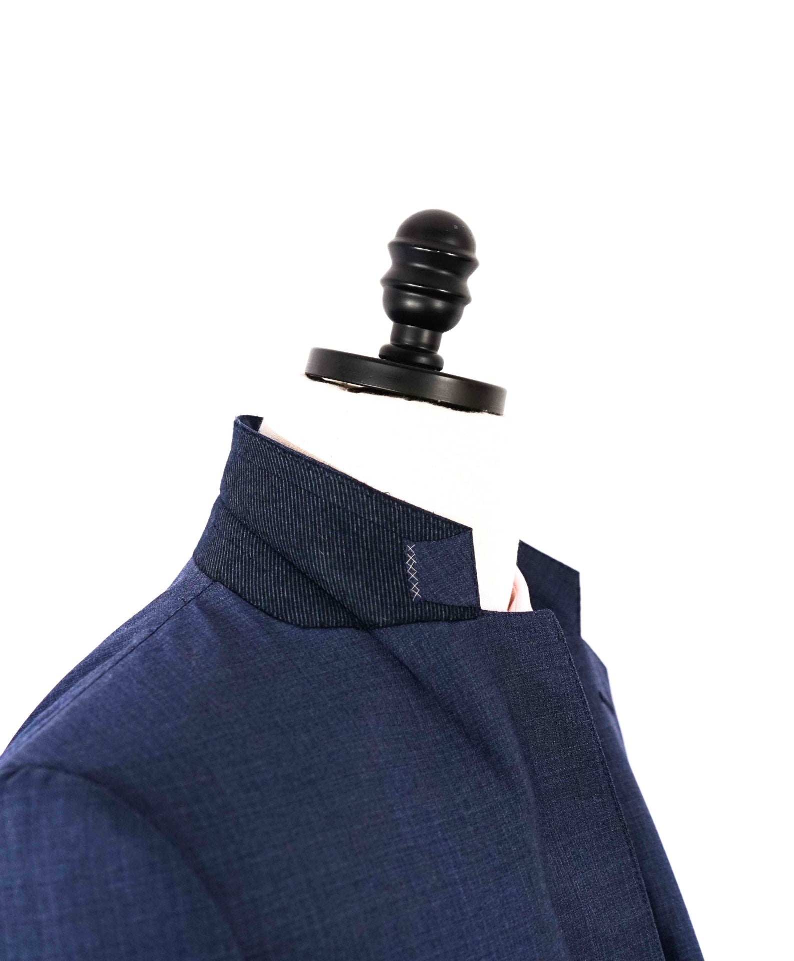 $3,250 ZEGNA - "MULTISEASON" Semi-Lined Blue Wool Suit - 42R