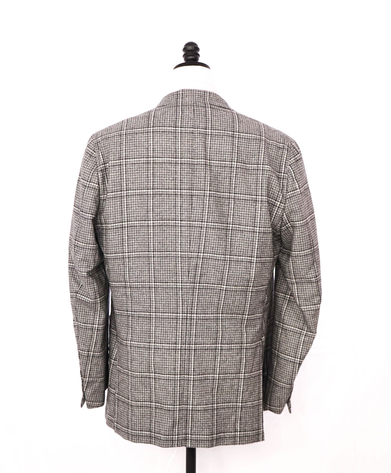$4,695 Isaia - Gray Plaid Wool/Cashmere Peak Lapel 1of1 Blazer - 44R