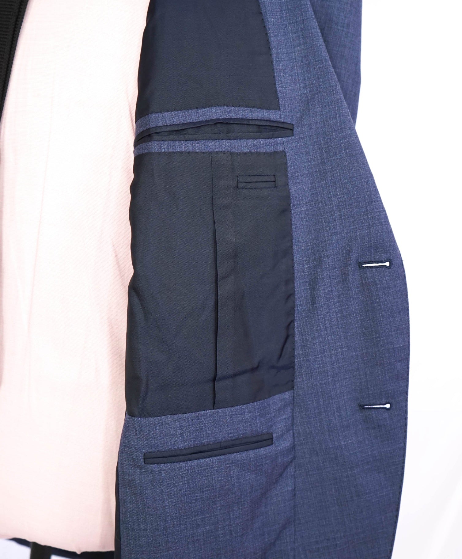 $3,250 ZEGNA - "MULTISEASON" Semi-Lined Blue Wool Suit - 42R