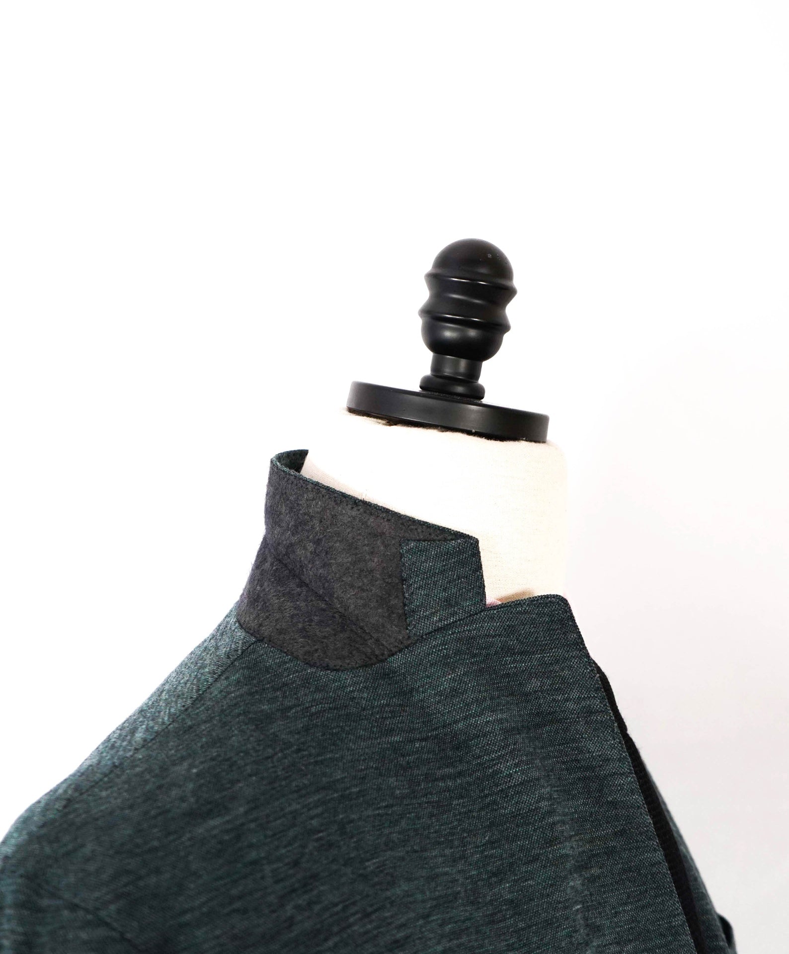 $995 LORO PIANA - For Saks Fifth Ave “CAPOLAVORO” Green Blazer- 44R