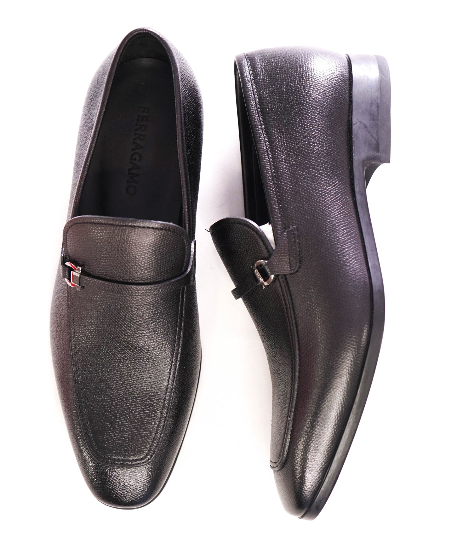 $950 FERRAGAMO - Black Pebbled "CHARME" Loafers Leather - 8.5 3E