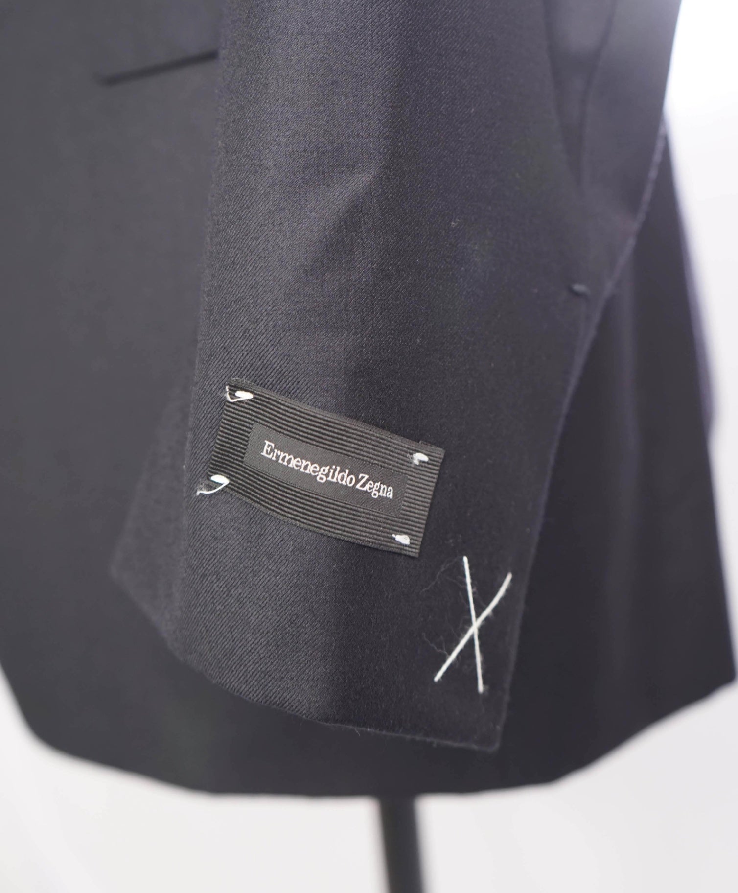 $3,495 Ermenegildo Zegna - Solid Navy "TROFEO" Wool Blazer - 48L