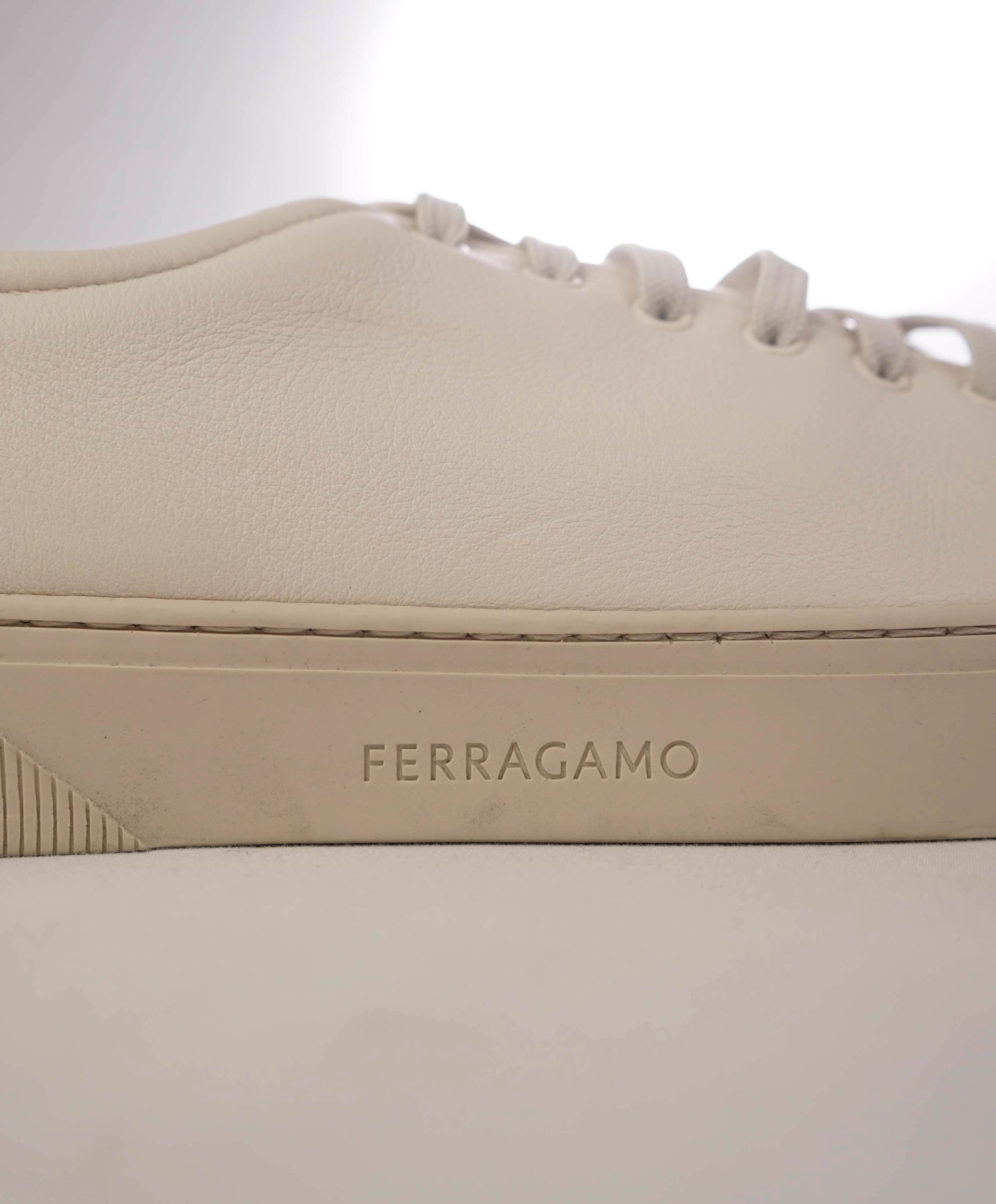 $750 FERRAGAMO - White Ivory Logo Sneakers Leather - 11 M