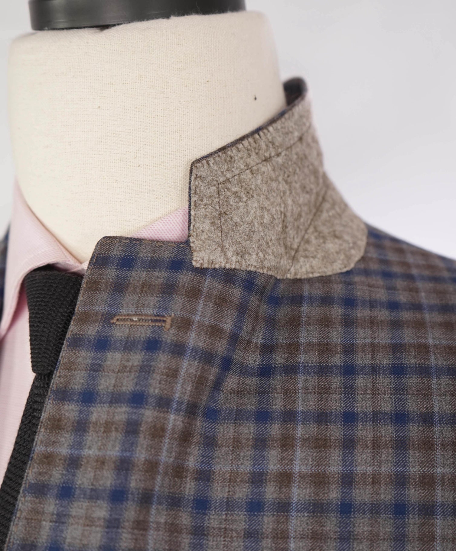 $1,895 CANALI - Blue/Gray Mini Check Wool Blazer - 42S