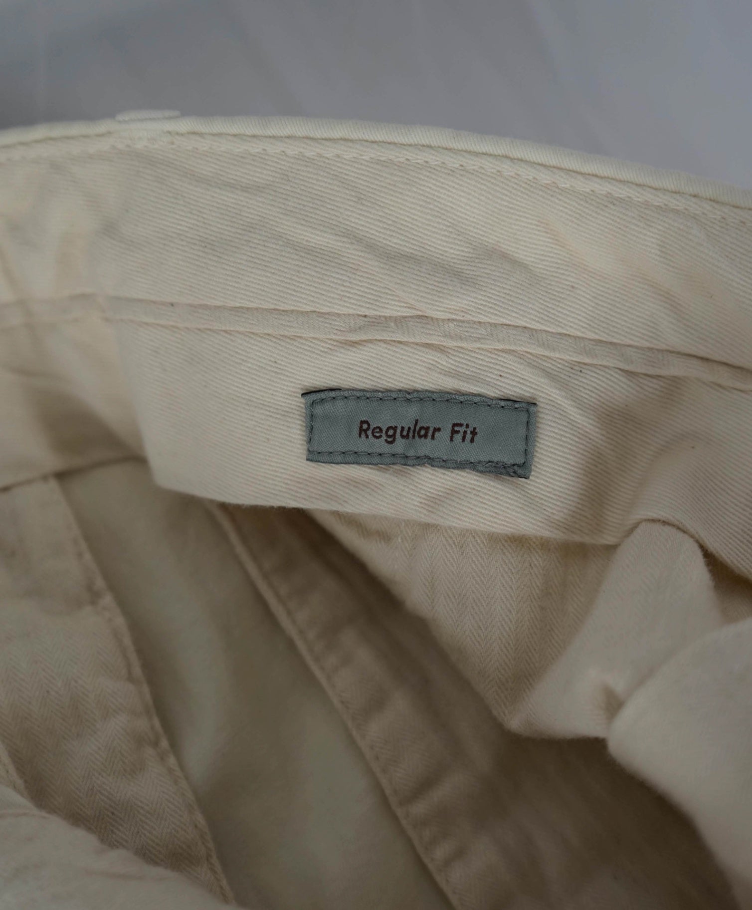$395 Canali - Solid Ivory White "Regular Fit" Chinos Cotton Pants - 34W